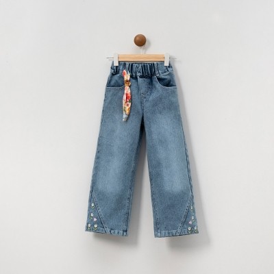 Lora Bliss Çiçek Nakışlı Kız Kot Pantolon – Fular Detaylı | 7 Yaş