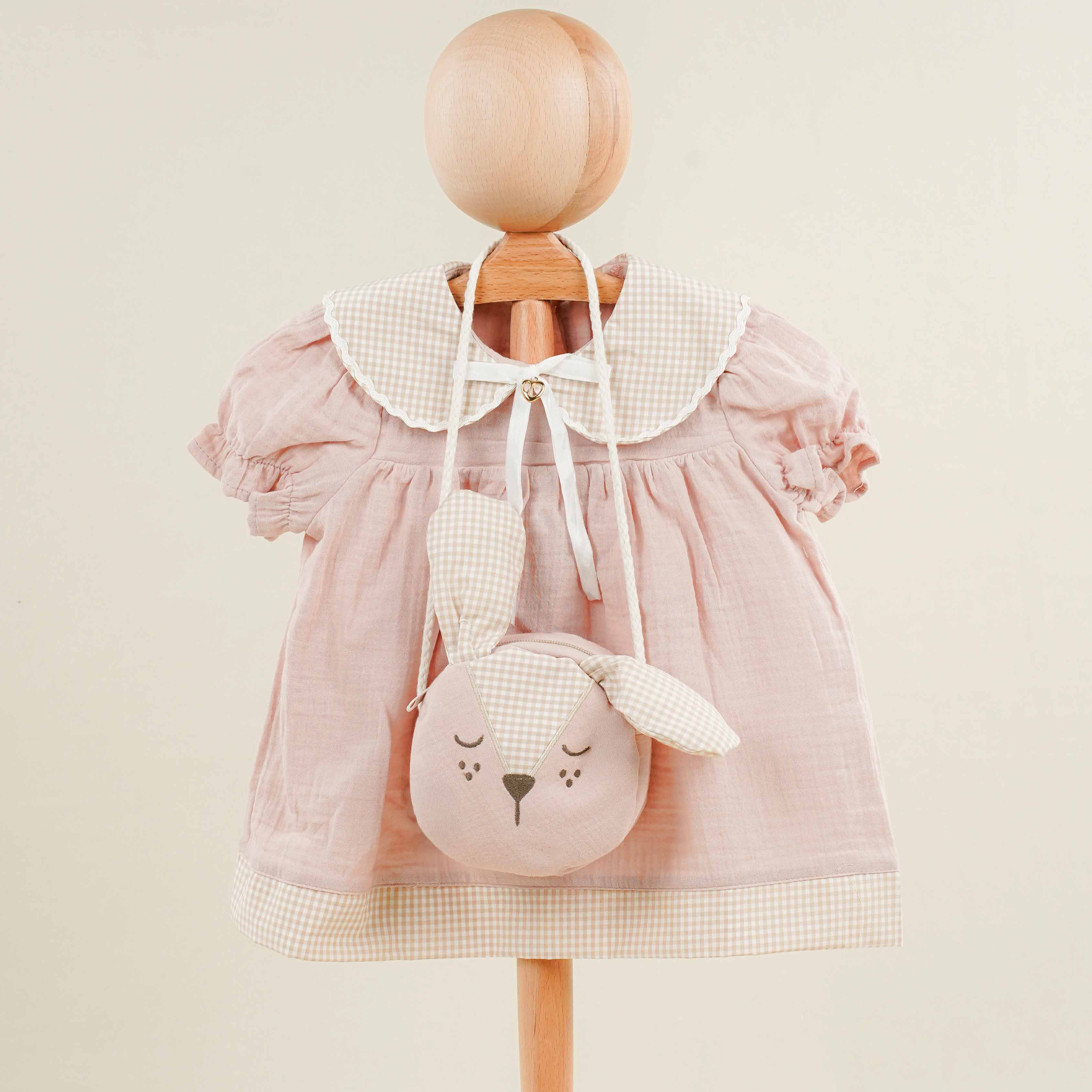 Lora Bliss Kız Pötikare Yakalı Pembe Müslin Elbise (Tavşan Çanta Hediyeli) - Pembe