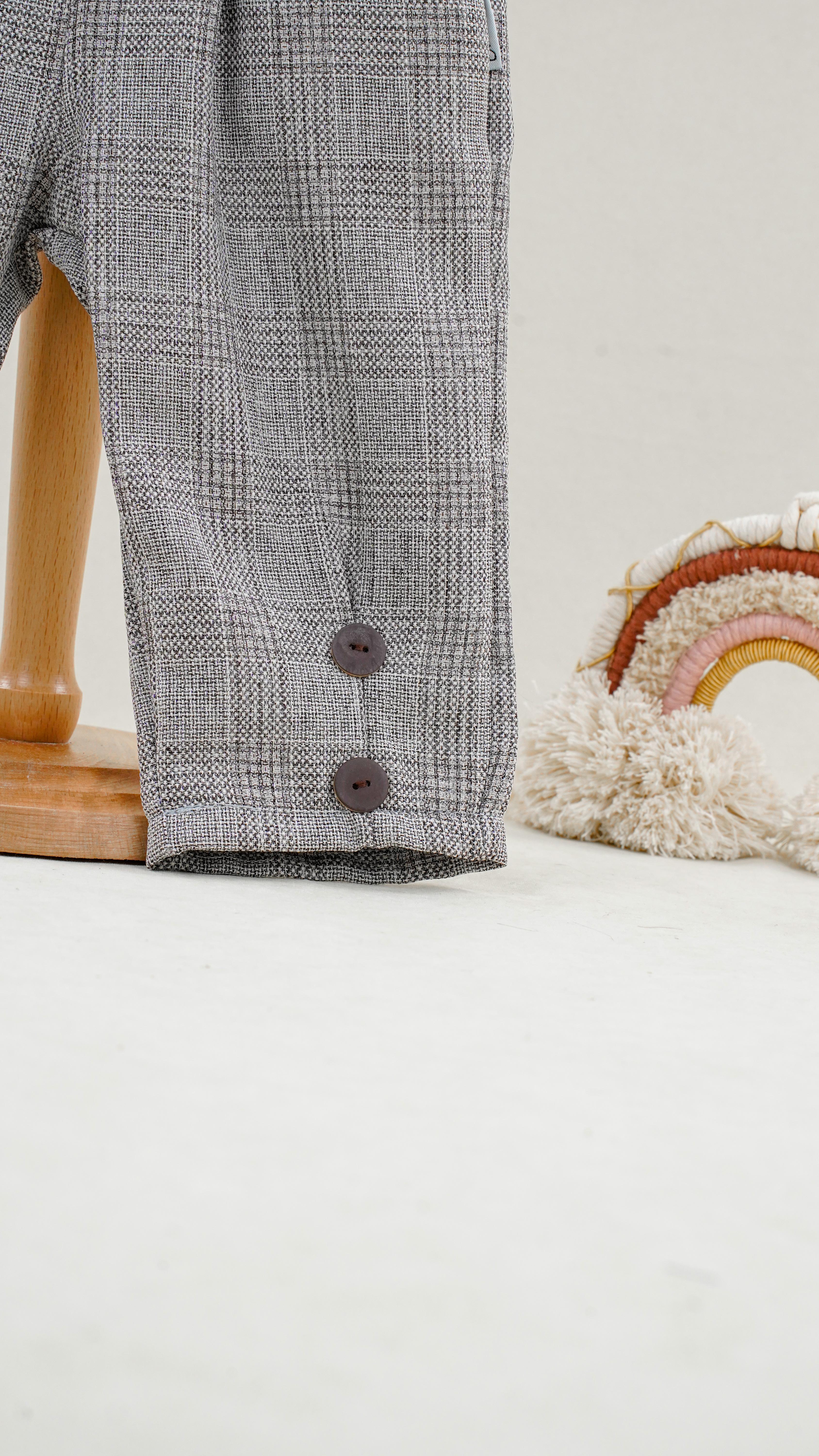 Lora Bliss Erkek Bebek Gri Ekose Pantolon – 1-4 Yaş Lastikli ve Düğme Detaylı