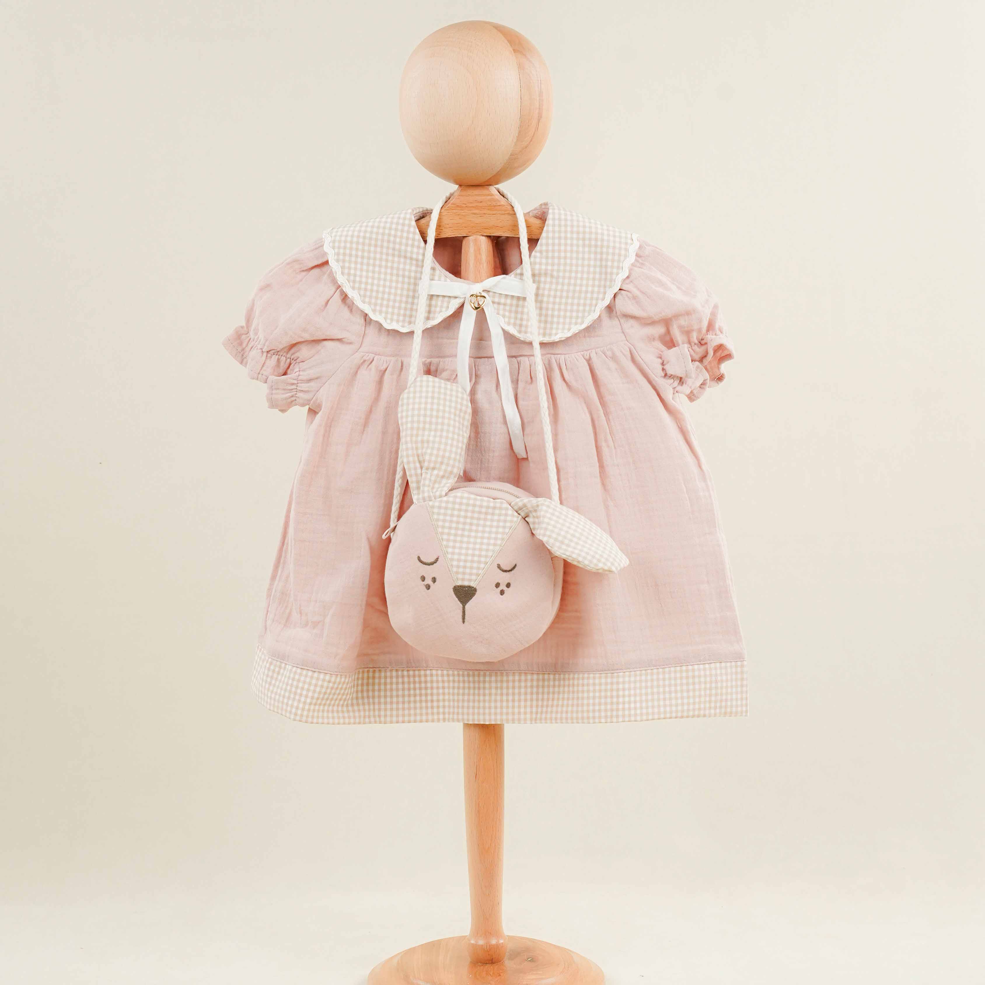 Lora Bliss Kız Pötikare Yakalı Pembe Müslin Elbise (Tavşan Çanta Hediyeli) - Pembe