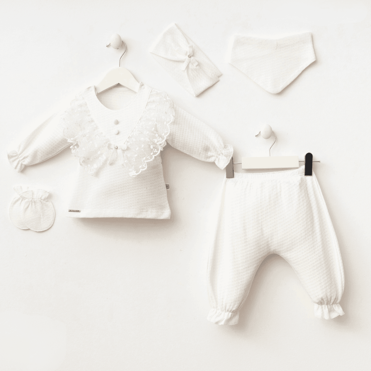 Lora Bliss – Kız 0–3 Ay Lily 5’li Hastane Çıkış Set – Ekru