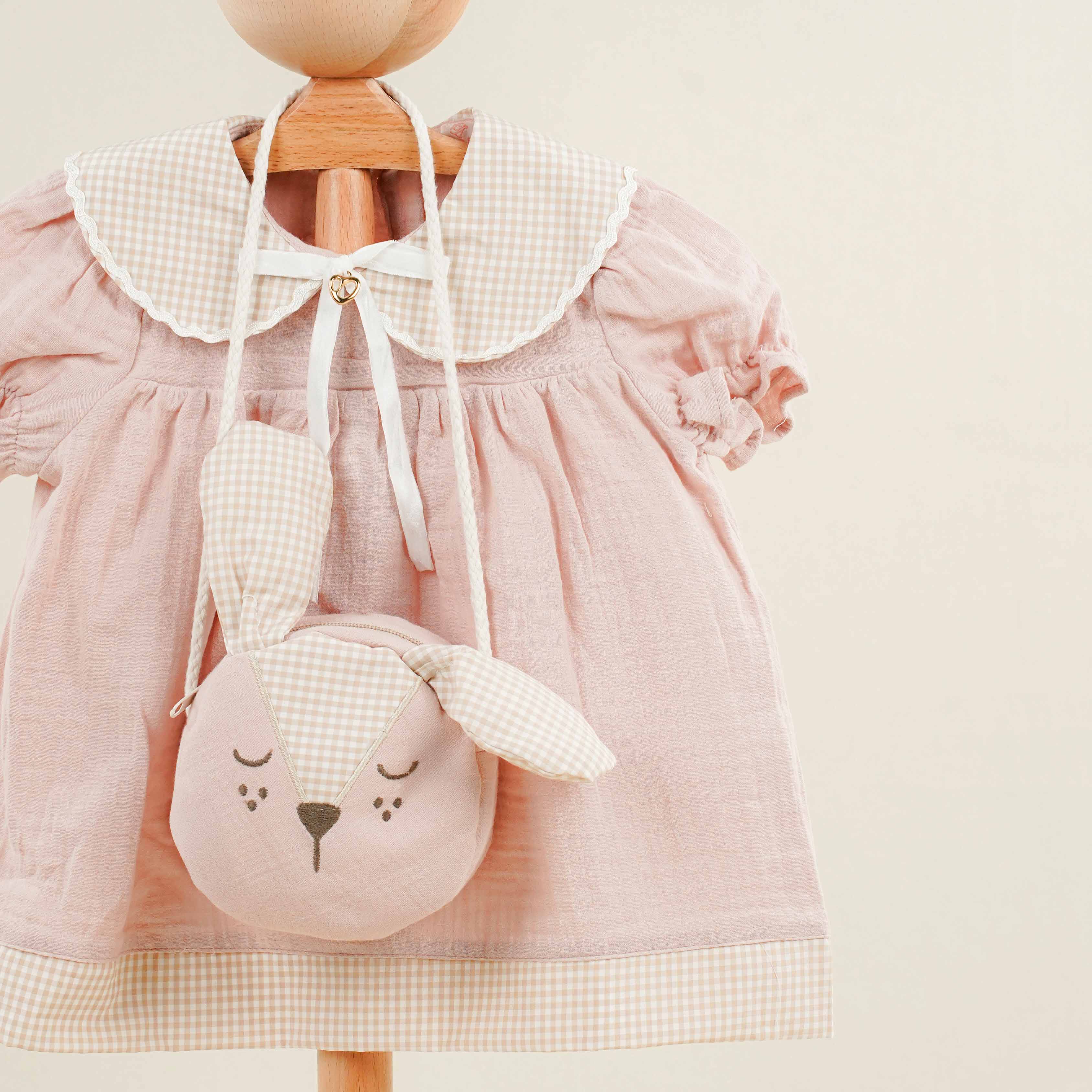 Lora Bliss Kız Pötikare Yakalı Pembe Müslin Elbise (Tavşan Çanta Hediyeli) - Pembe