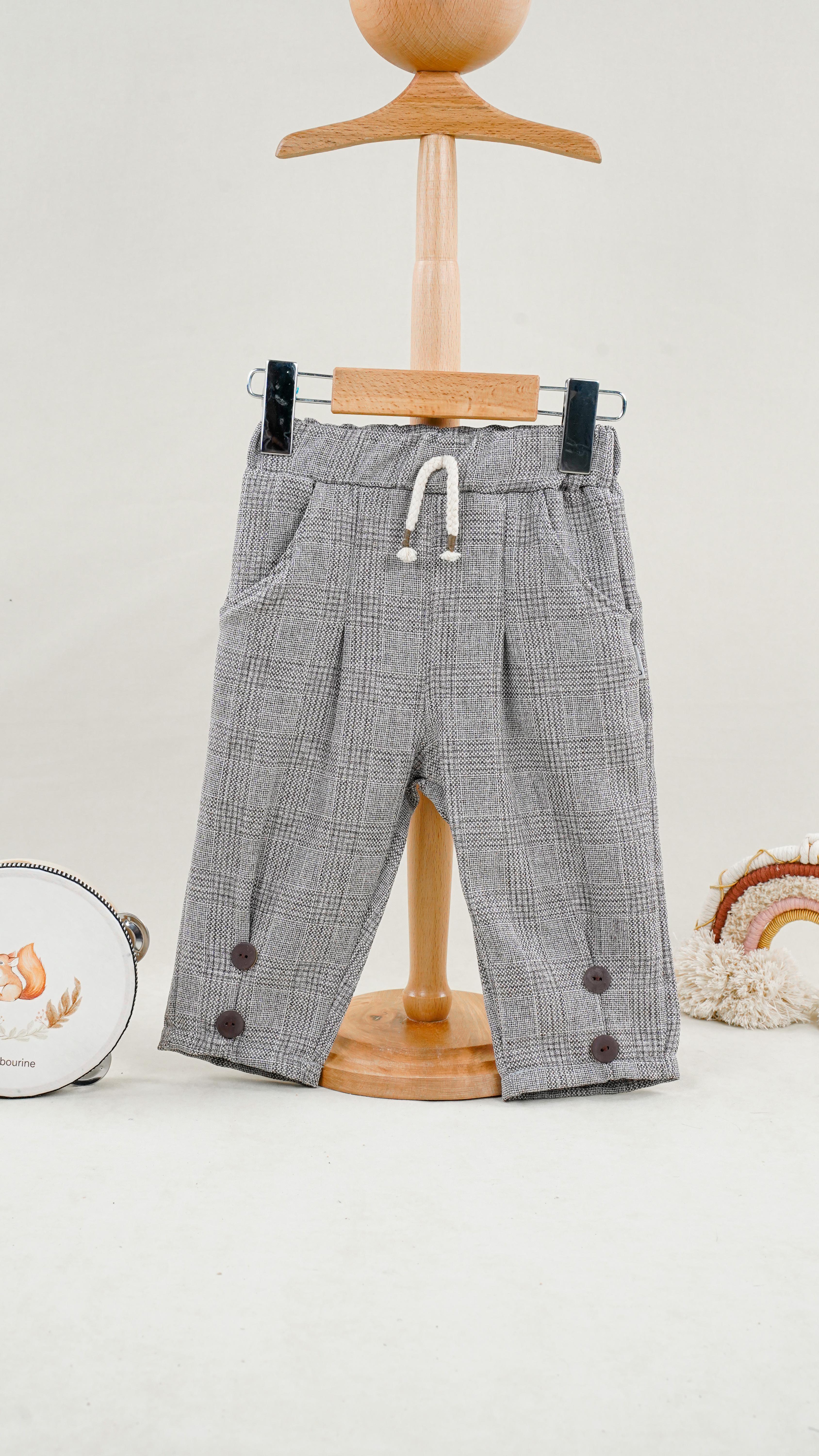 Lora Bliss Erkek Bebek Gri Ekose Pantolon – 1-4 Yaş Lastikli ve Düğme Detaylı