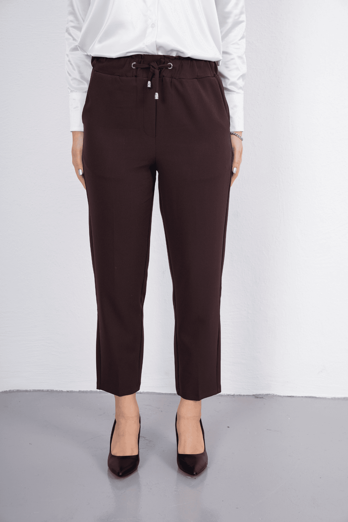 Havuç Kesim Beli Lastikli Pantolon - Kahve