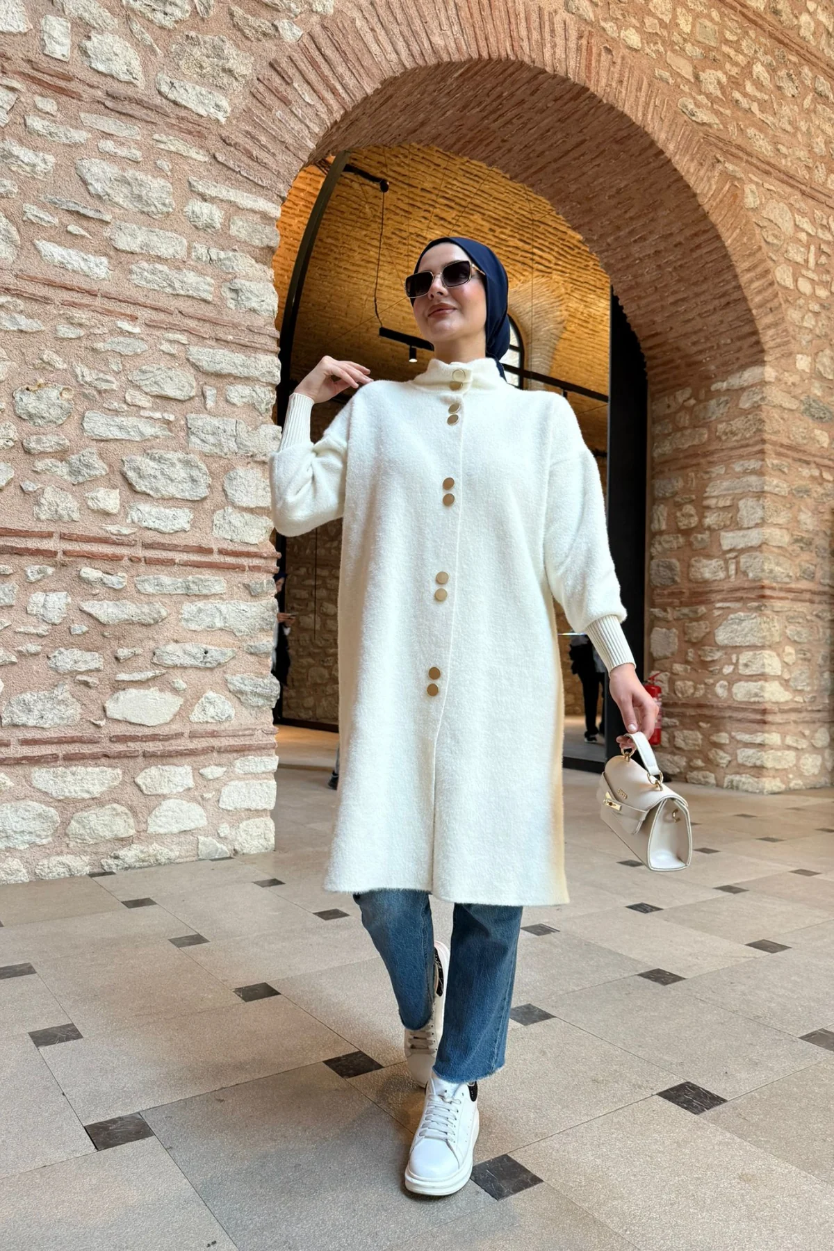 Angora Kap Hakim Yaka - Ekru