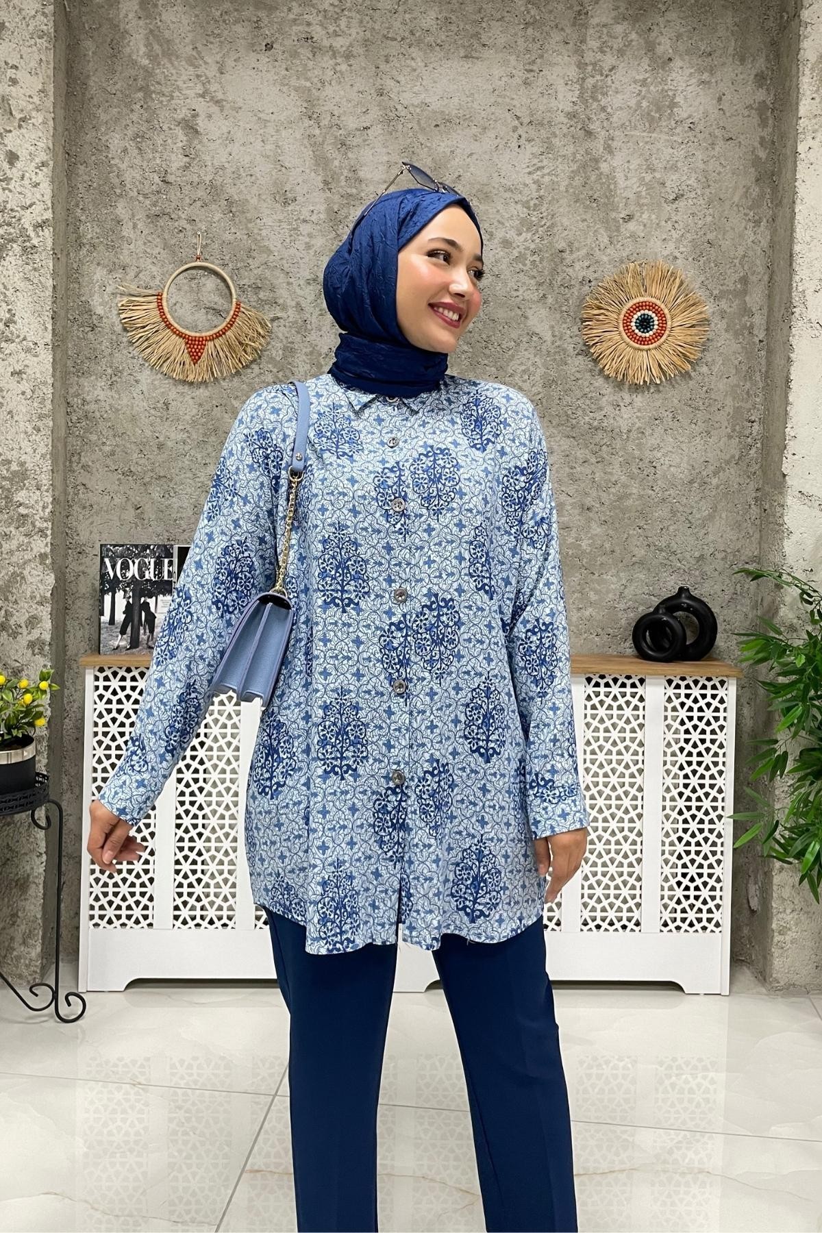 Oversize Çini Desenli  Kadın Gömlek