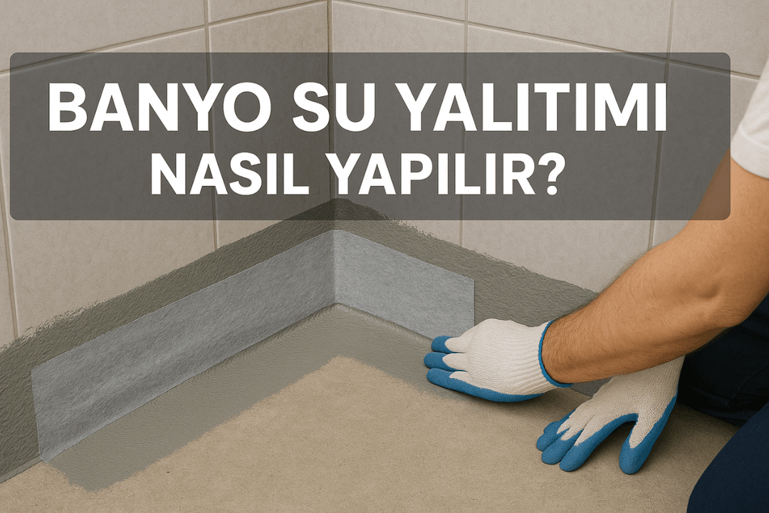 Banyo su yalıtım bandı uygulaması – fırça ile izolasyon malzemesi sürülüyor. 