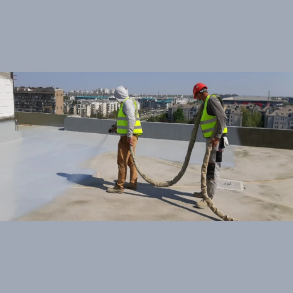 Sikalastic®-835 I – İki Bileşenli, Saf Poliürea Çatı ve Zemin Su Yalıtım Membranı