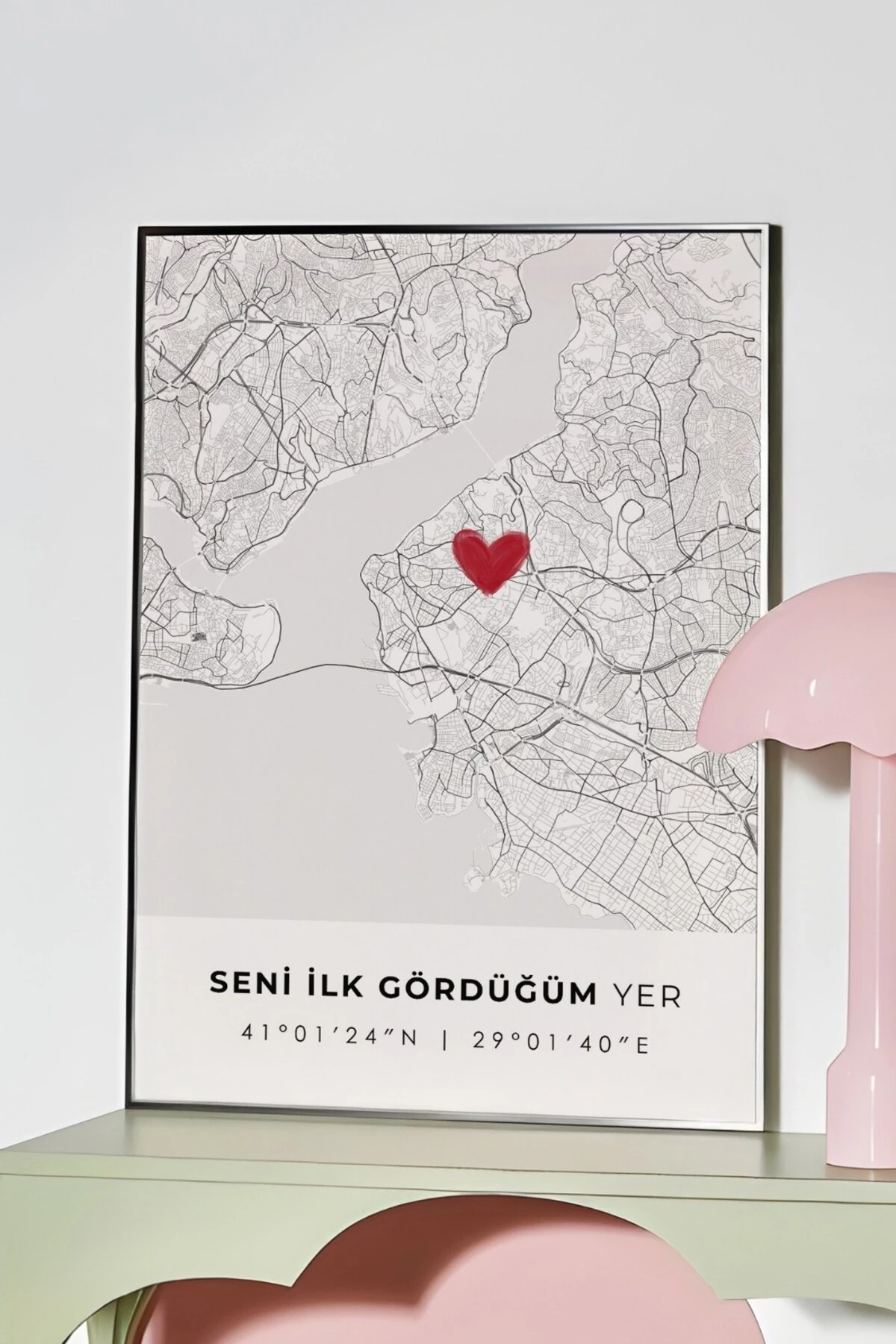 Seni İlk Gördüğüm Yer 'Üsküdar' Çerçevesiz Poster, Sevgiliye Arkadaşa İlk Buluşma İstanbul Hediyesi