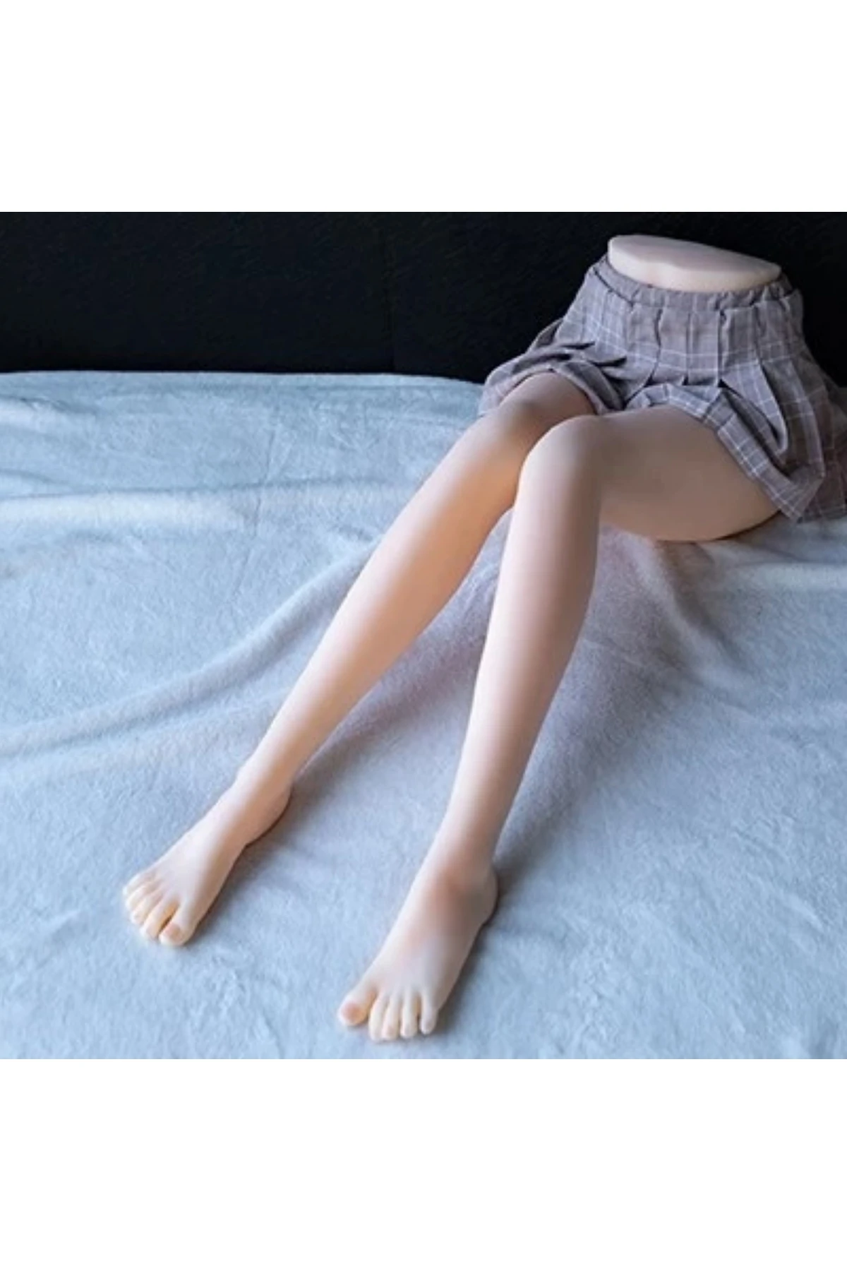 Realistik Manken Bacakları Anal Vajinal Suni Vajina Çift Girişli Şekil Alabilen 7.8 Kg