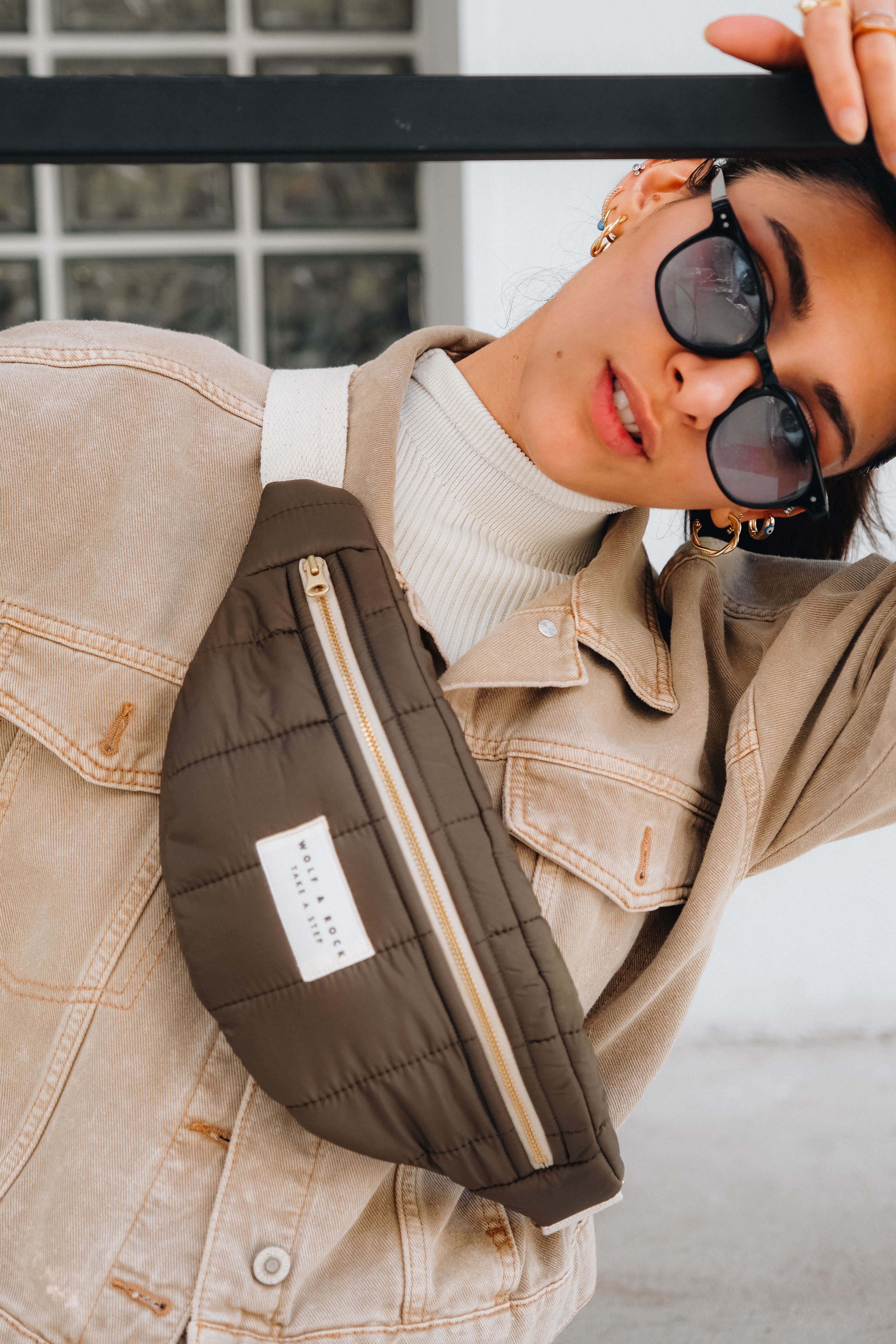 Wolf&Rock Line Khaki Freebag / Gold Detaylı Haki Kapitone Kumaş Bel ve Omuz Çantası