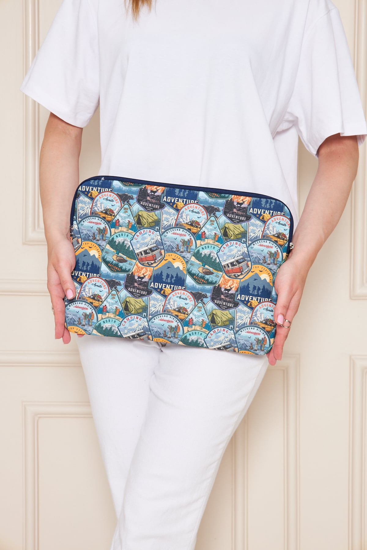 WOLF & ROCK ADVENTURE NOTEBOOK CASE 13''-14''