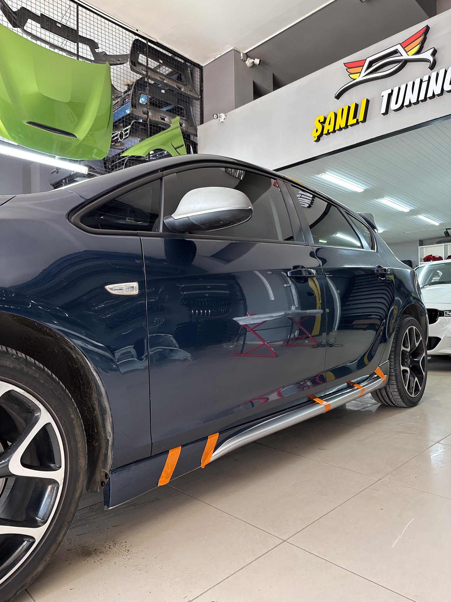 OPEL ASTRA J BODY KİT SETİ BOYALI ( PLASTİK )