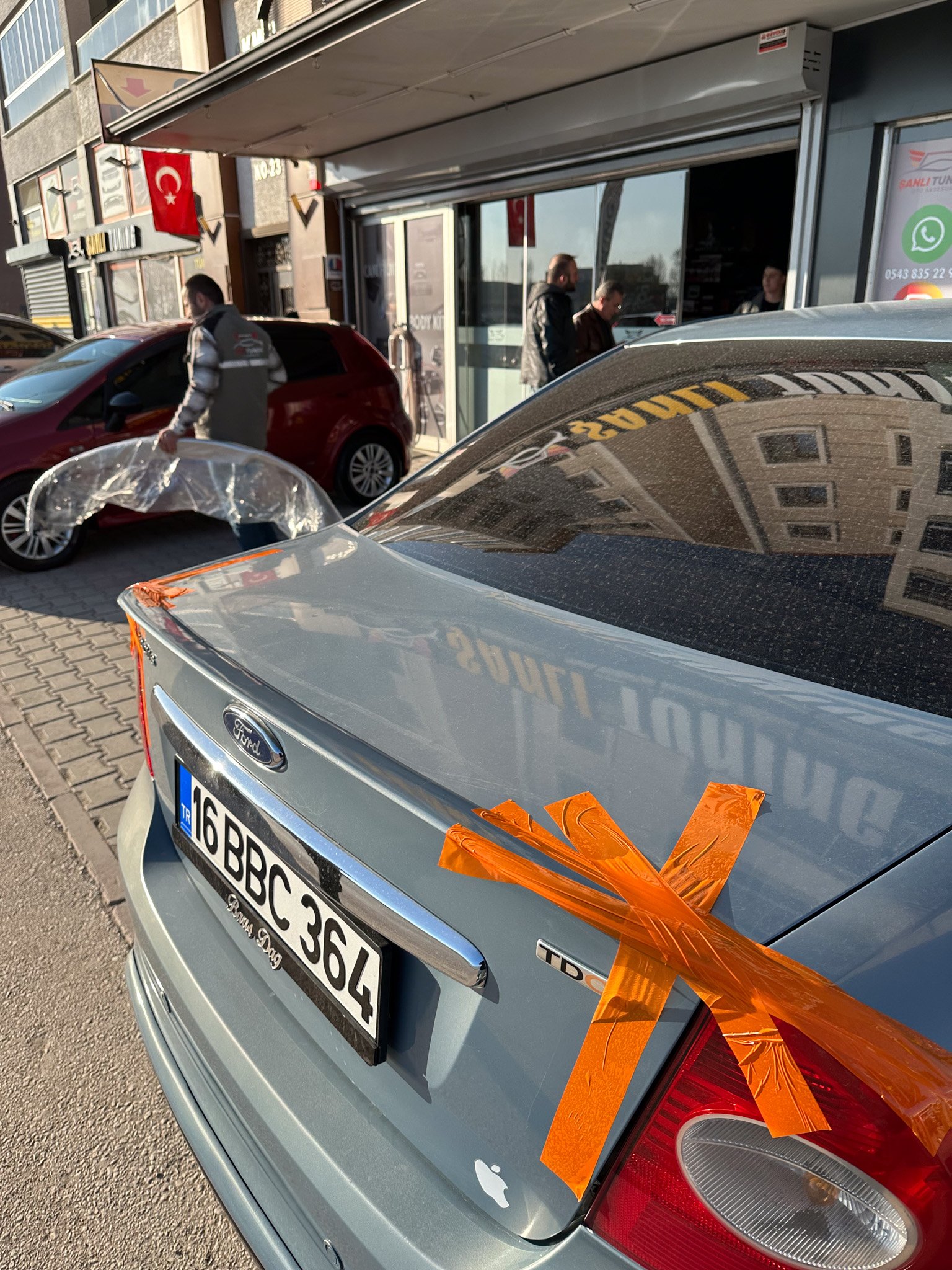 FORD FOCUS 2.5 SPOİLER PİANO BLACK ( PLASTİK )