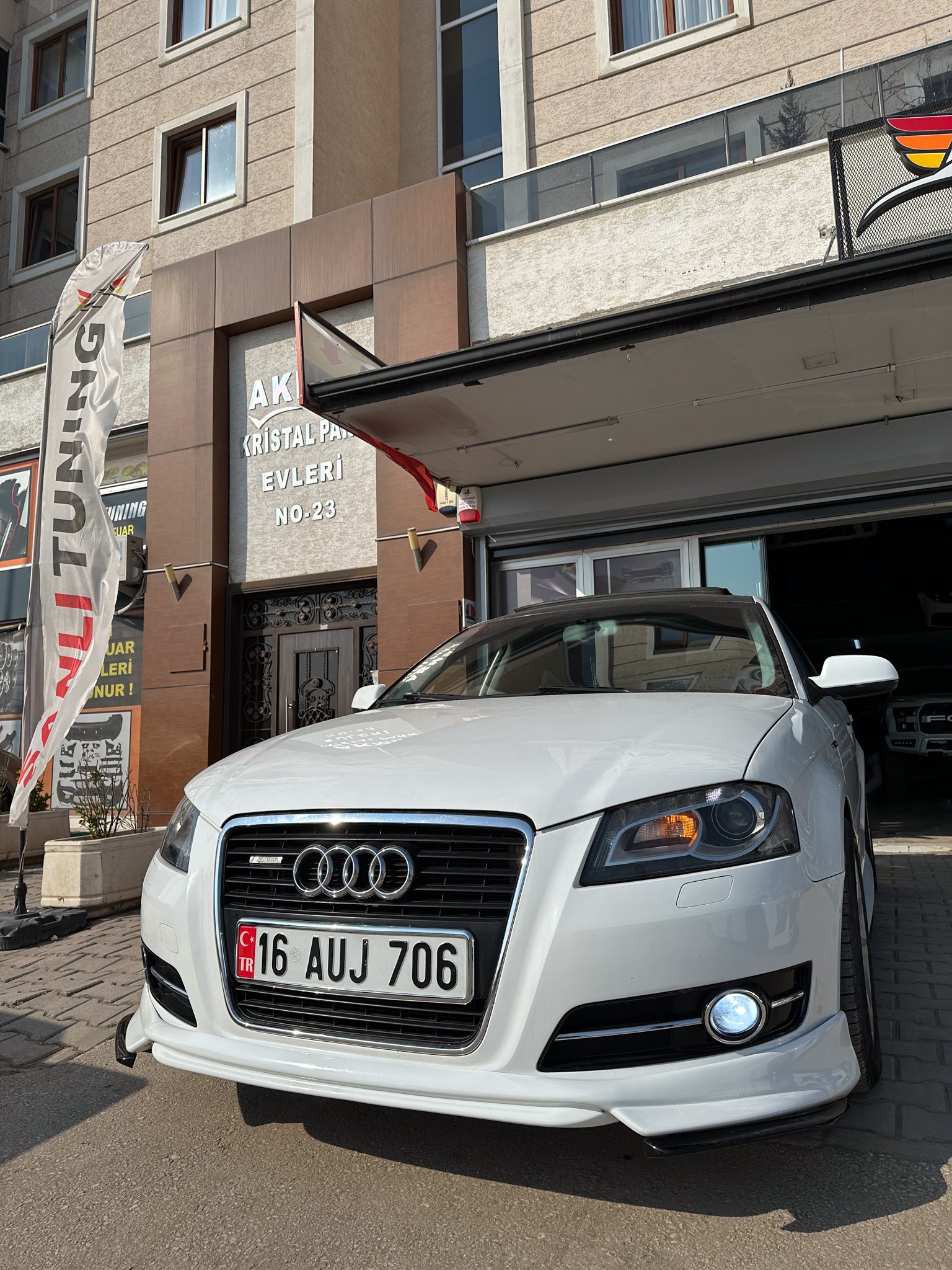 AUDİ A3 ÖN EK BOYALI ( PLASTİK )