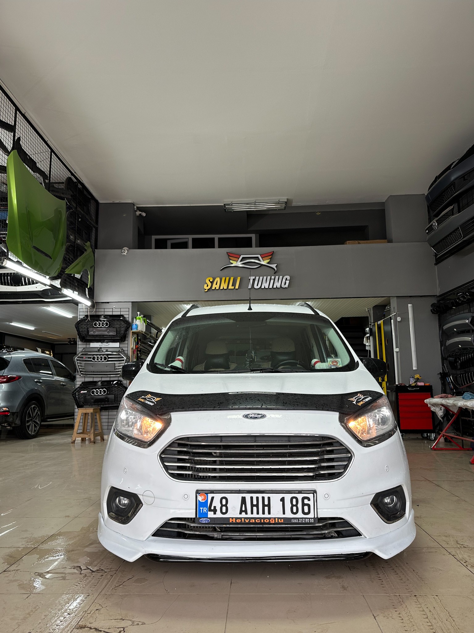 FORD COURİER BODY KİT BOYALI ( PLASTİK )