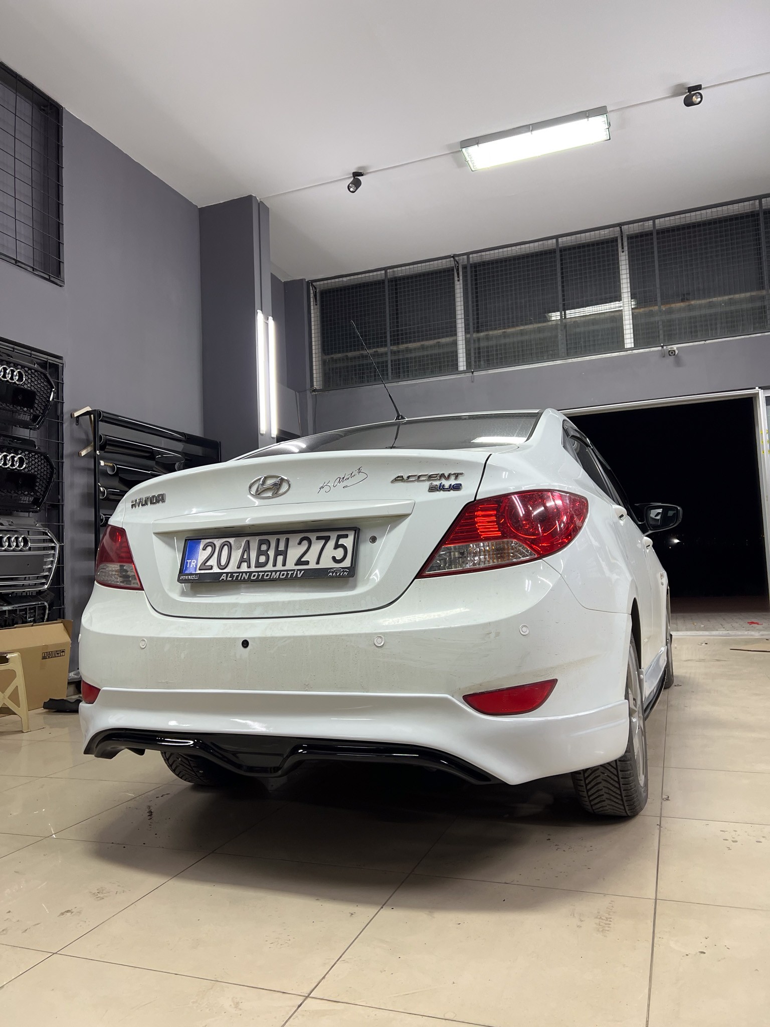 HYUNDAİ ACCENT BLUE BODY KİT SETİ BOYALI ( PLASTİK )