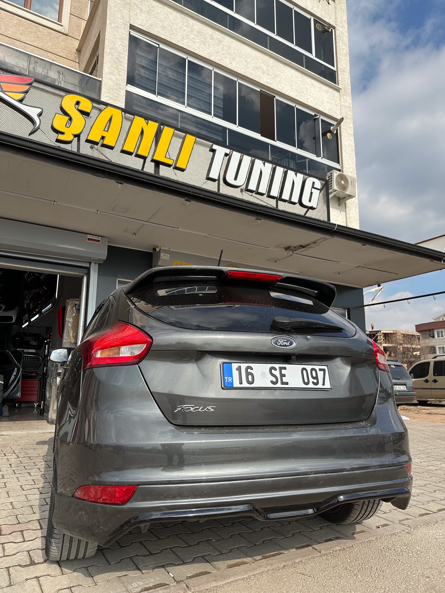 FORD FOCUS 3.5 ARKA EK BOYALI ( PALSTİK )