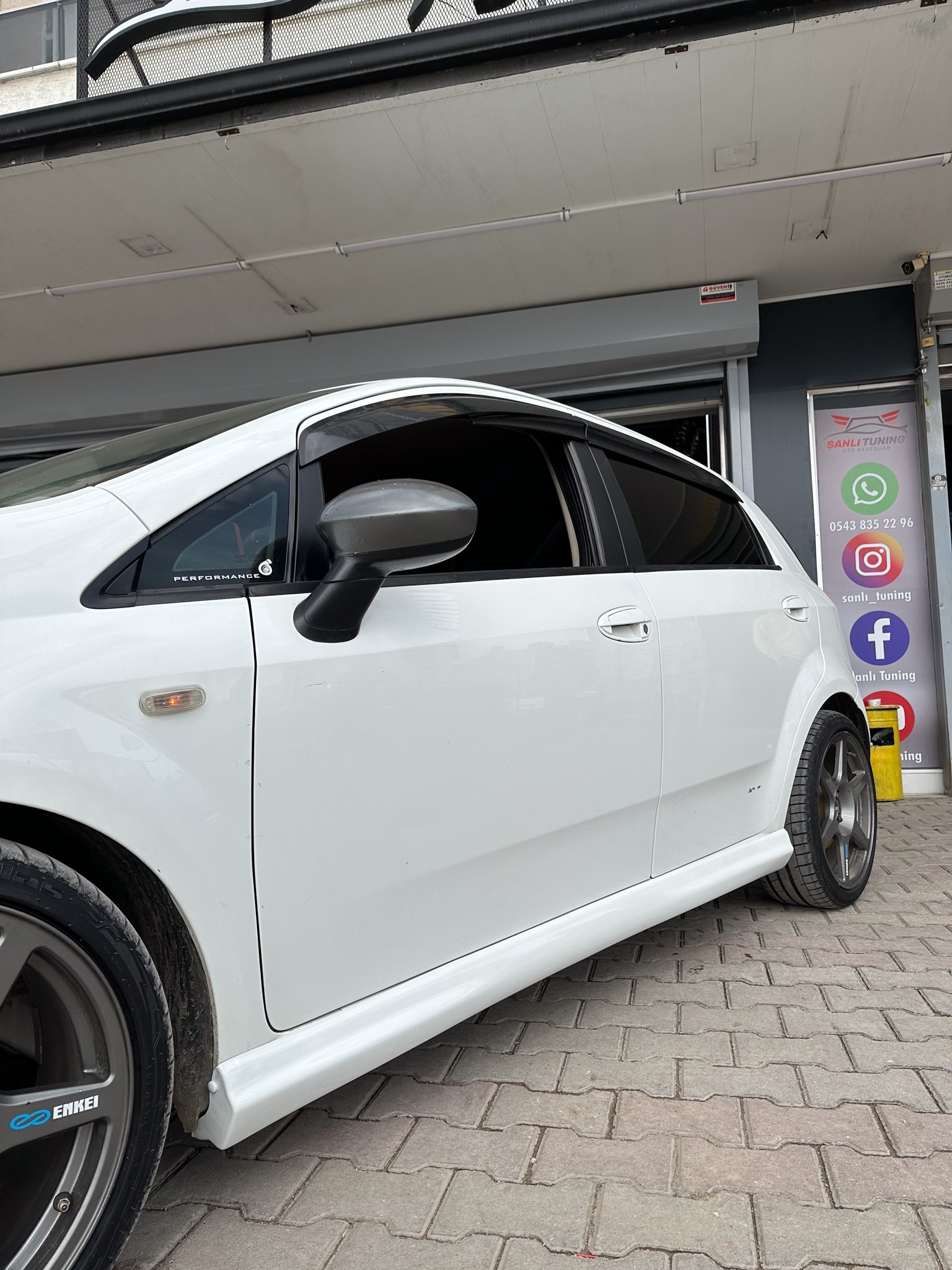 FİAT PUNTO BODY KİT SETİ BOYALI ( PLASTİK )