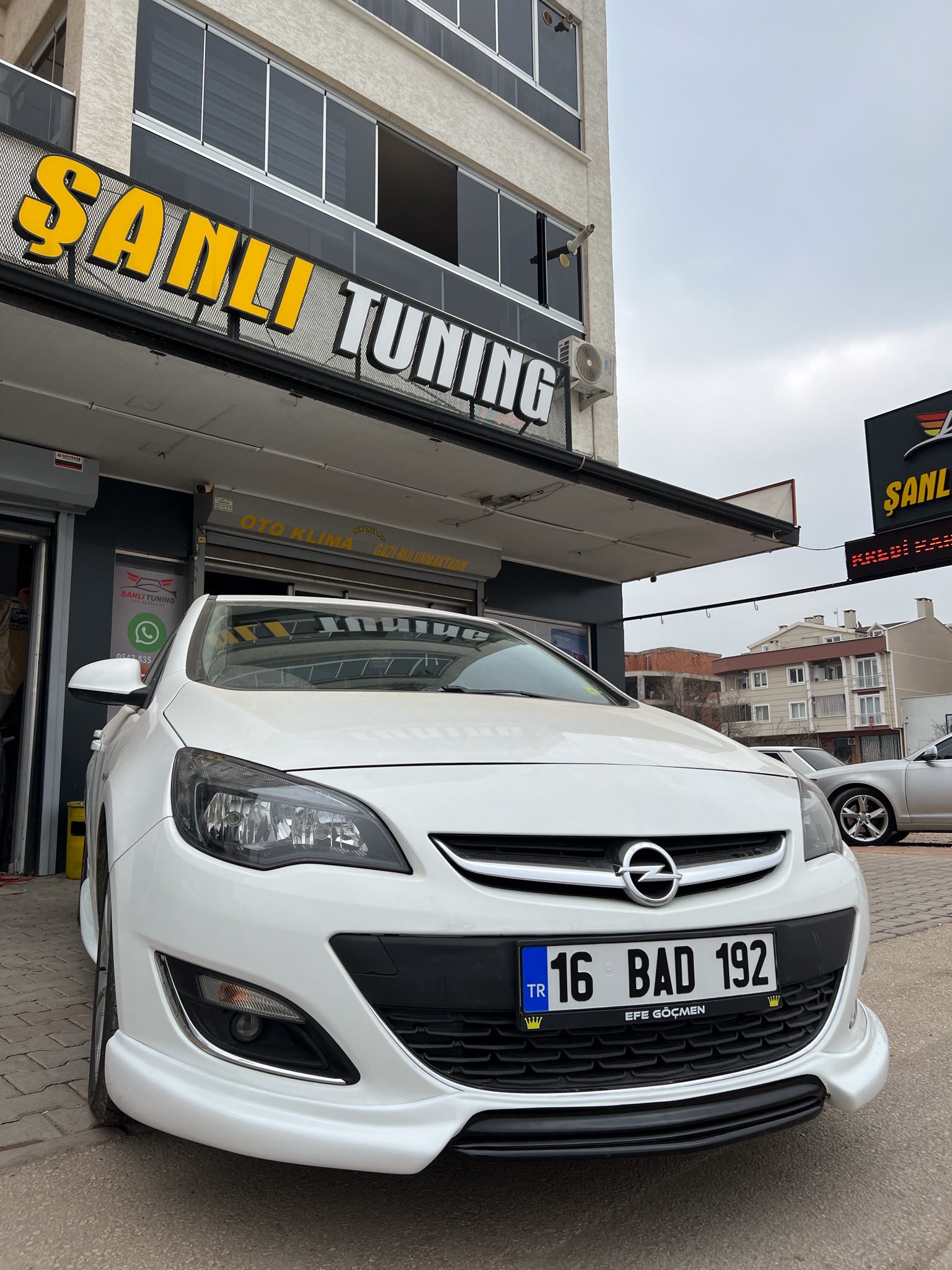 OPEL ASTRA J ÖN EK BOYALI ( PLASTİK )