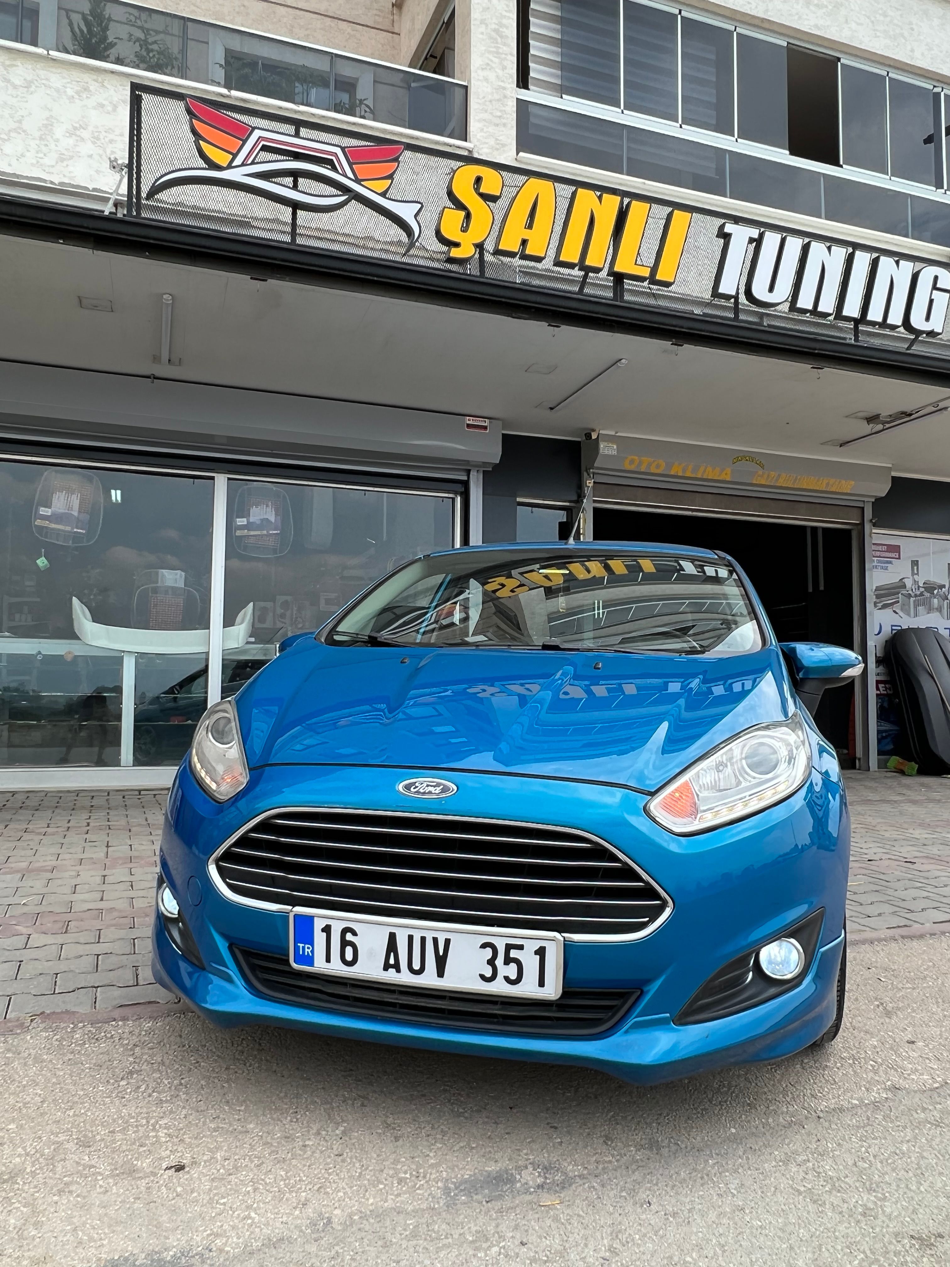 FORD FİESTA BODY KİT SETİ BOYALI ( PLASTİK )