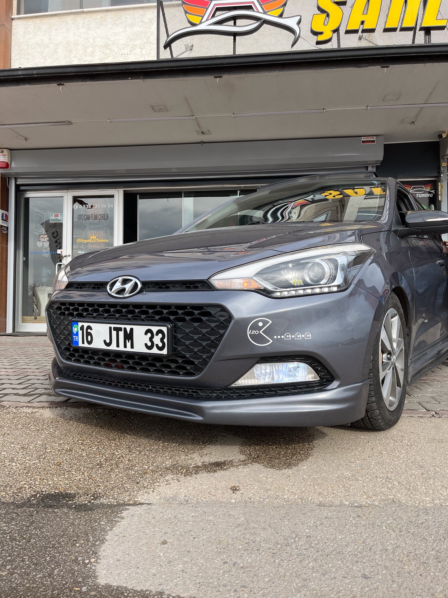 HYUNDAİ İ20 ÖN EK BOYALI ( PLASTİK )