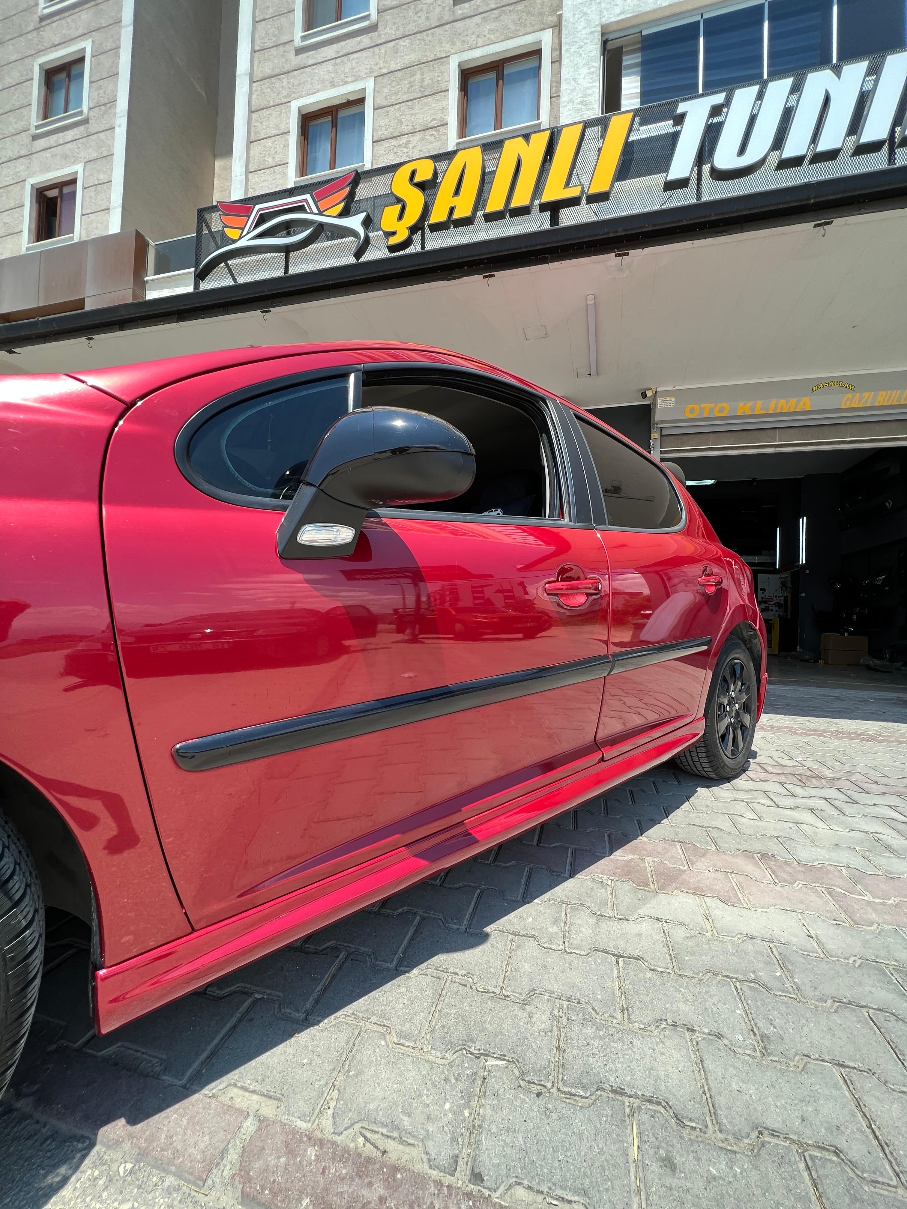 PEUGEOT 207 BODY KİT SETİ BOYALI ( PLASTİK )