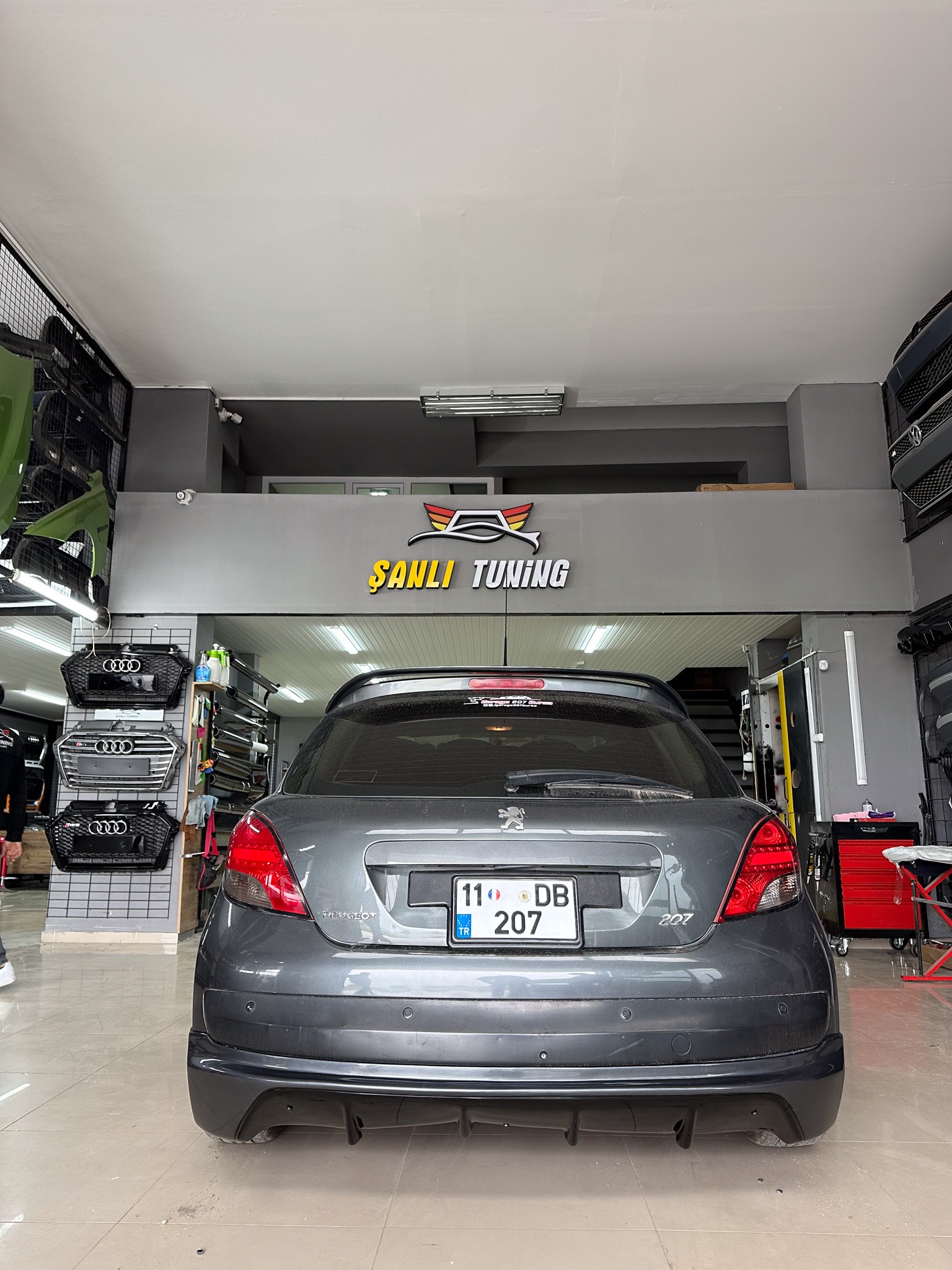 PEUGEOT 207 ARKA-YAN EK BOYALI ( PLASTİK )