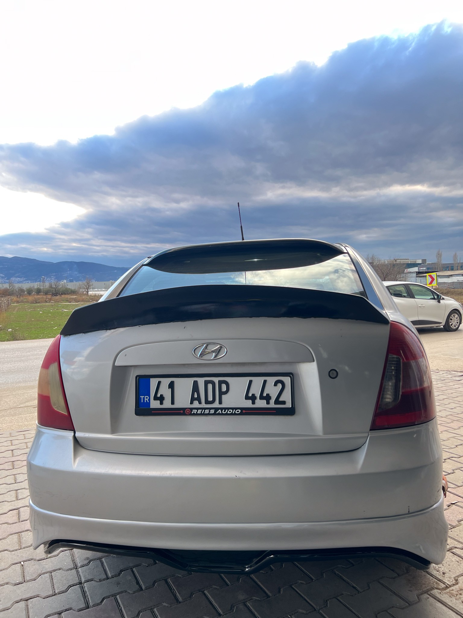 HYUNDAİ ERA ÖN - ARKA EK  BOYALI ( PLASTİK )