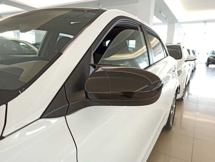 HYUNDAİ I20 2014-2019 UYUMLU YARASA AYNA KAPAĞI SINYALSIZ MODELLER IÇIN