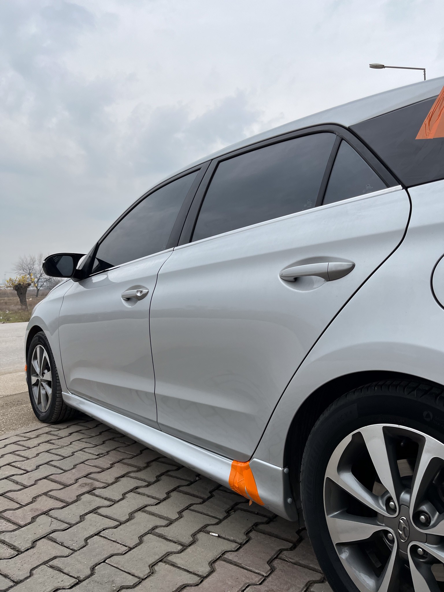 HYUNDAİ İ20 BODY KİT SETİ BOYALI ( PLASTİK )