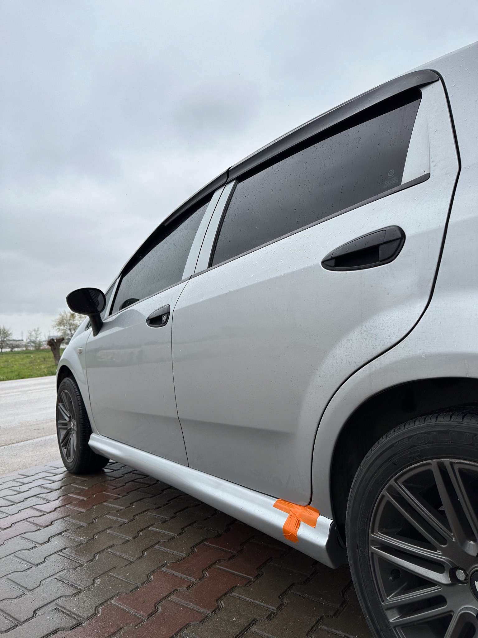 FİAT PUNTO BODY KİT SETİ BOYALI ( PLASTİK )