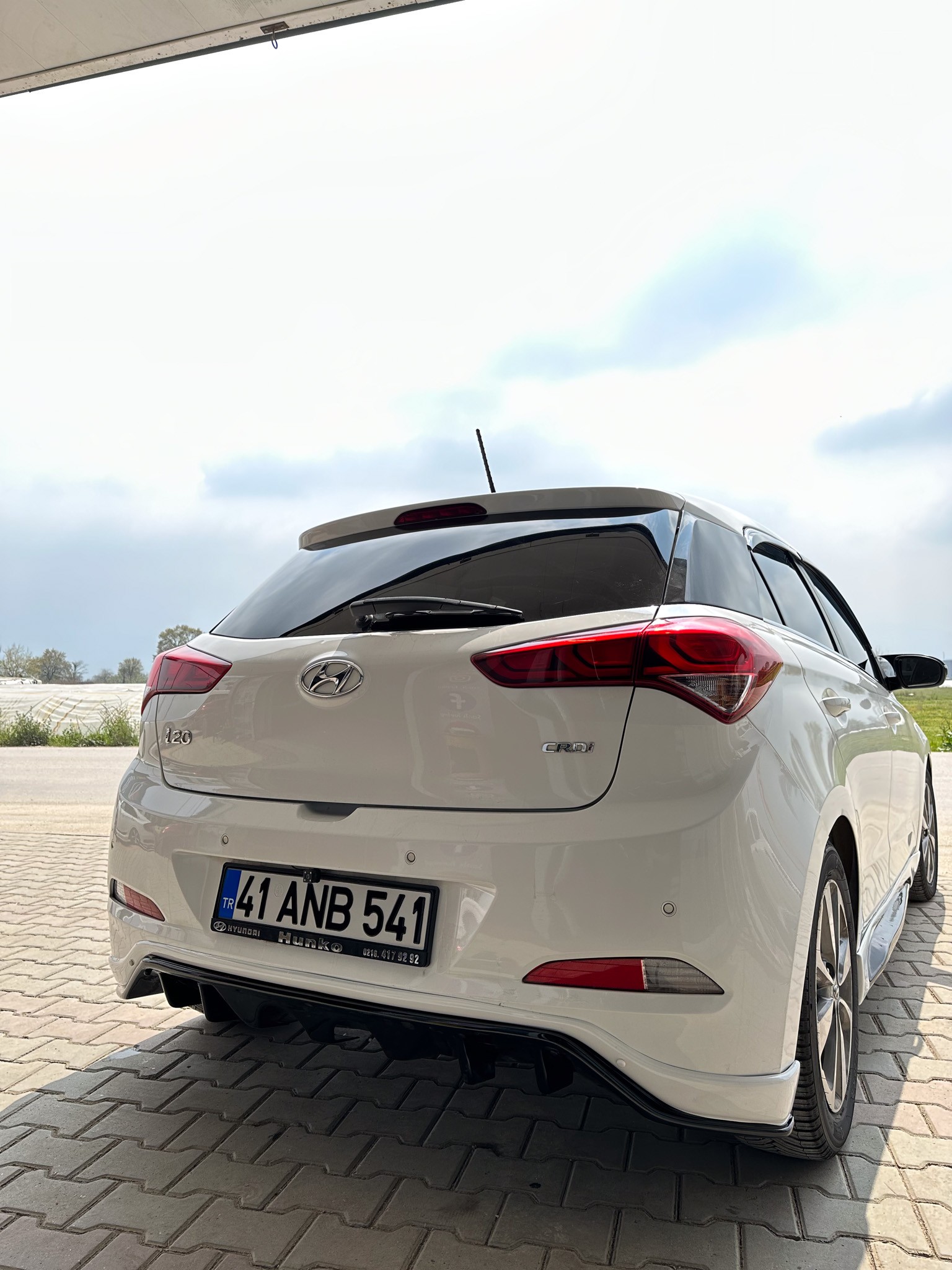 HYUNDAİ İ20 BODY KİT SETİ BOYALI ( PLASTİK )