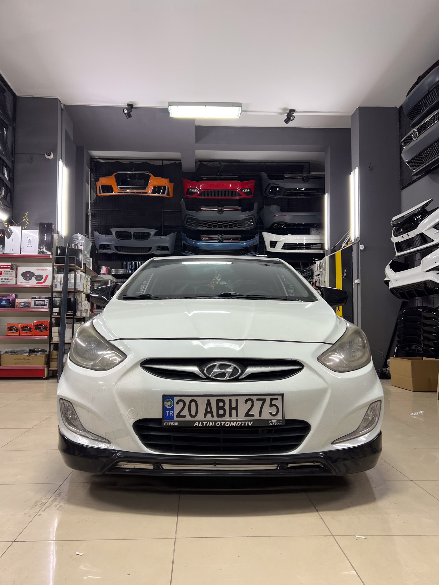 HYUNDAİ ACCENT BLUE BODY KİT SETİ BOYALI ( PLASTİK )