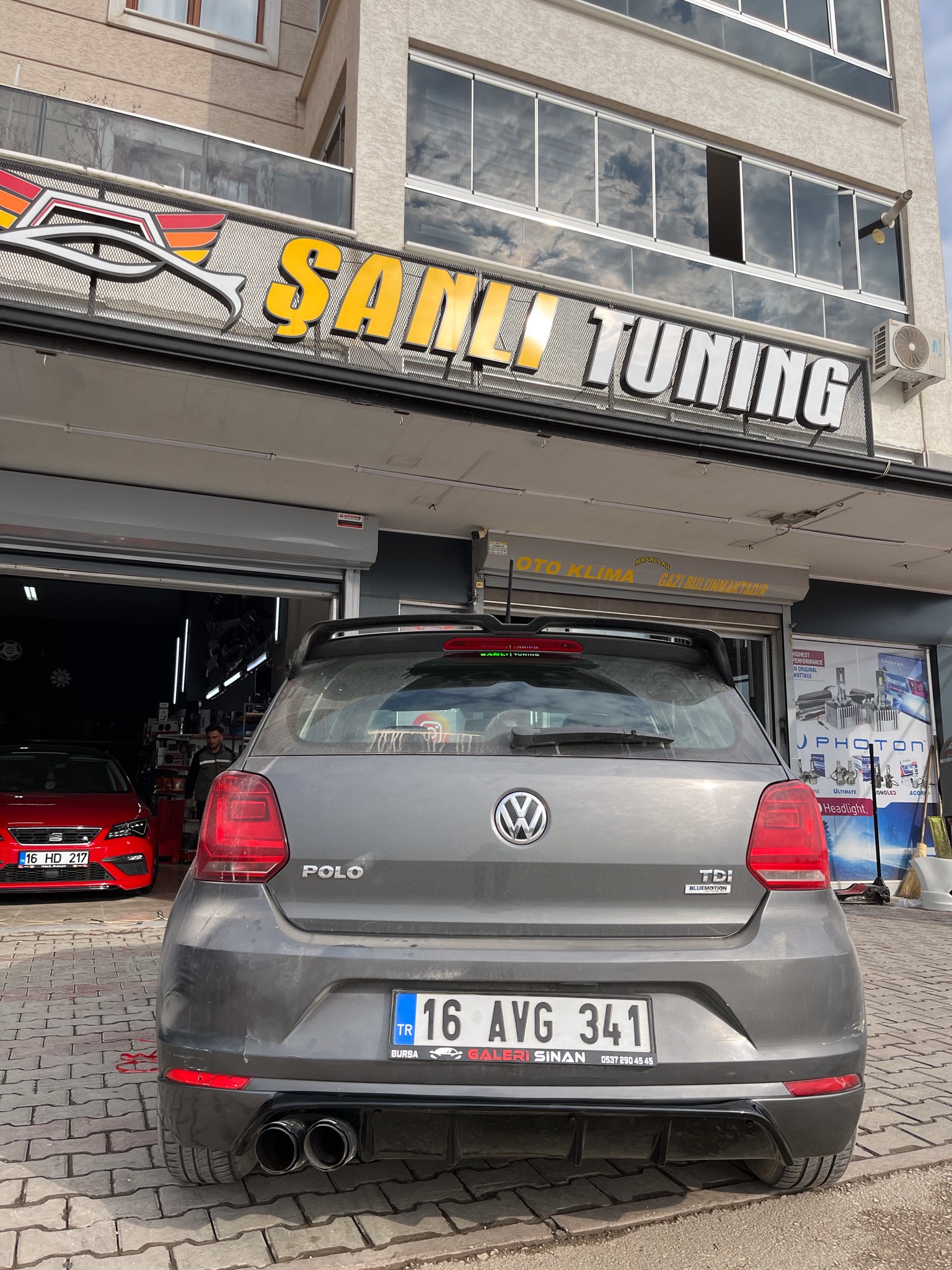 VW POLO ARKA DİFÜZÖR BOYALI ( PLASTİK )