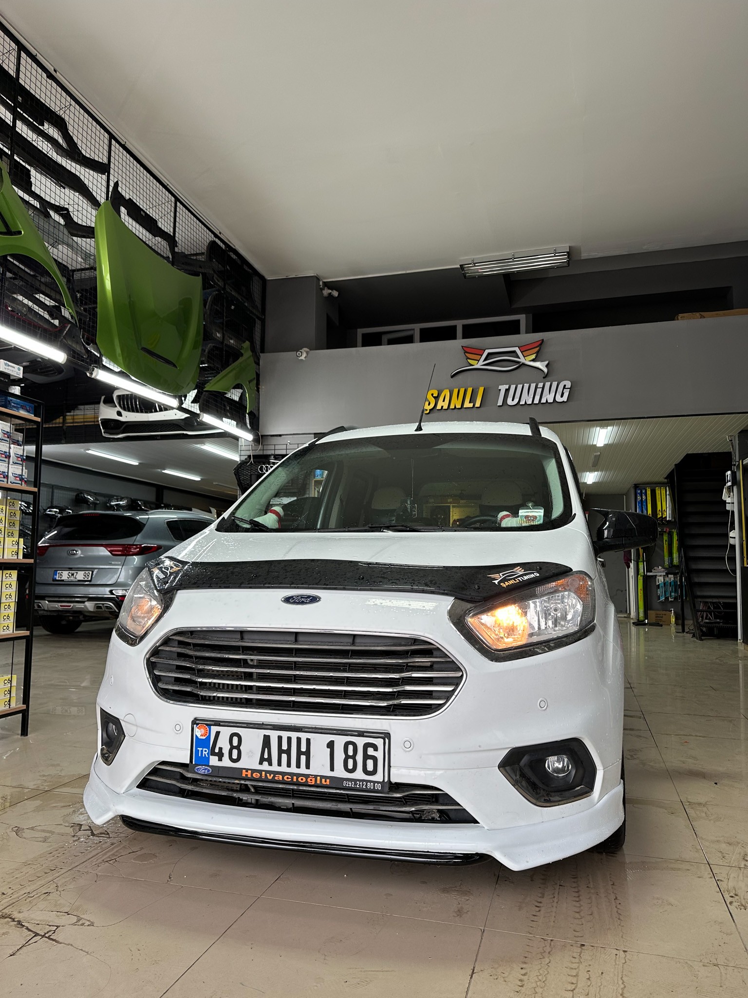 FORD COURİER BODY KİT BOYALI ( PLASTİK )