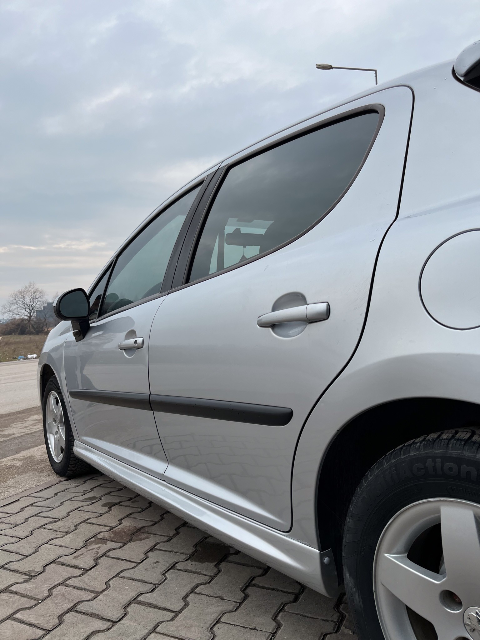 PEUGEOT 207 MARŞPİYEL SETİ BOYALI ( PLASTİK )