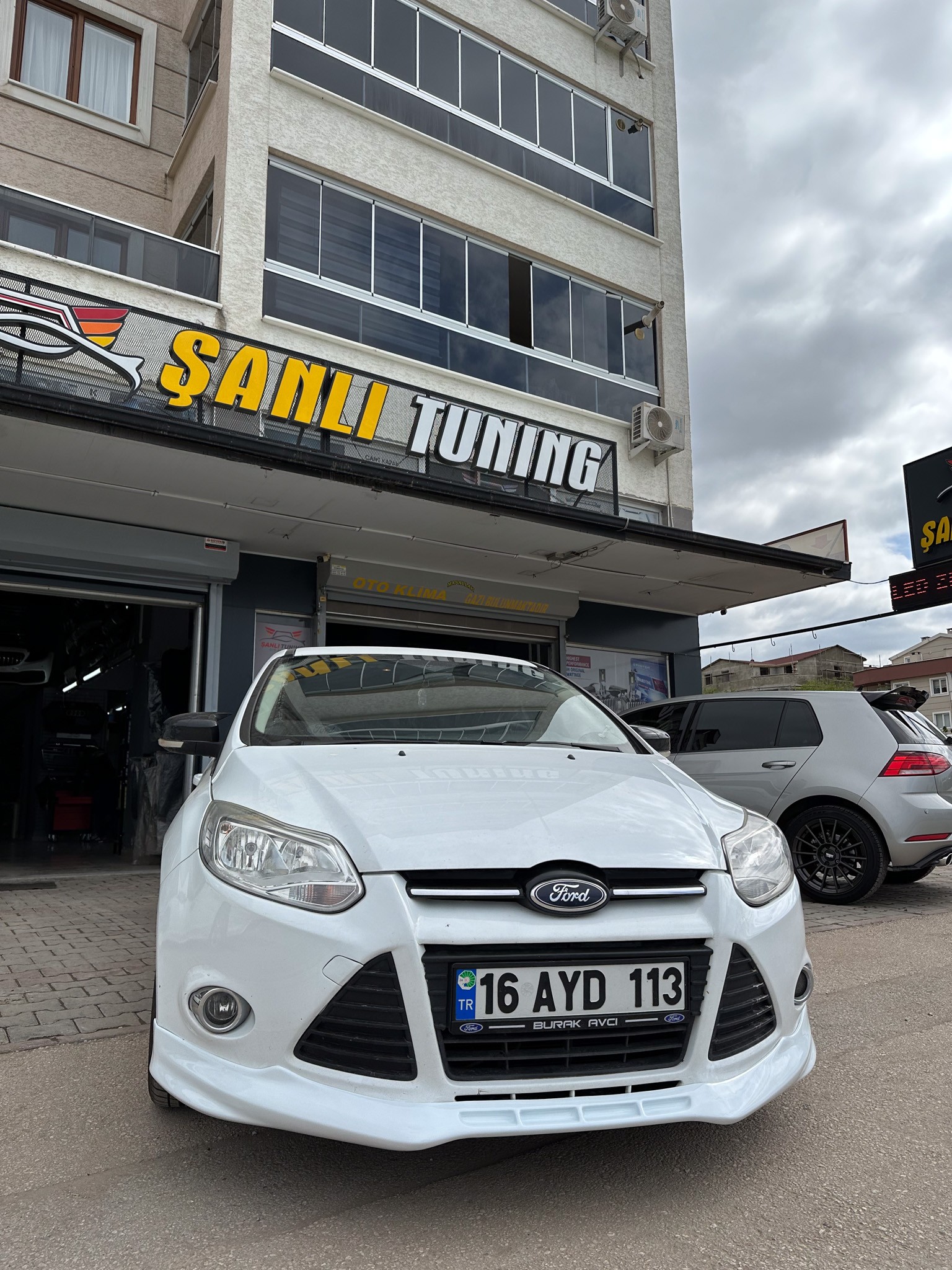 FORD FOCUS 3 BODY KİT SETİ BOYALI ( PLASTİK )