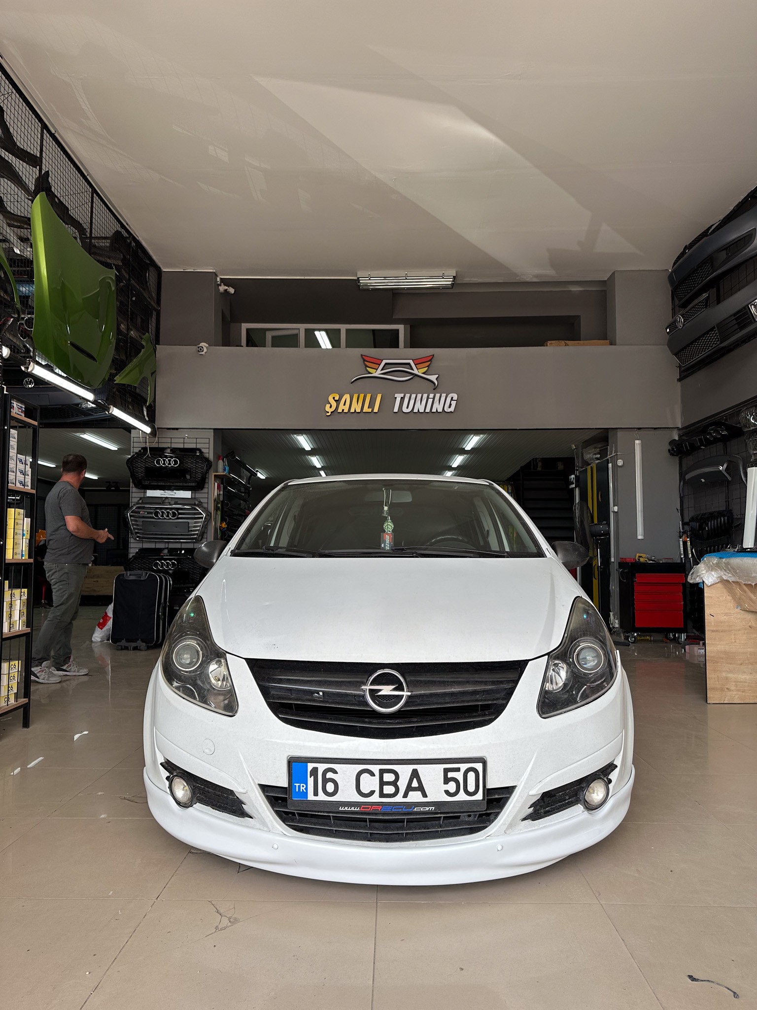 OPEL CORSA D ÖN EK MAKYAJSIZ BOYALI ( PLASTİK )