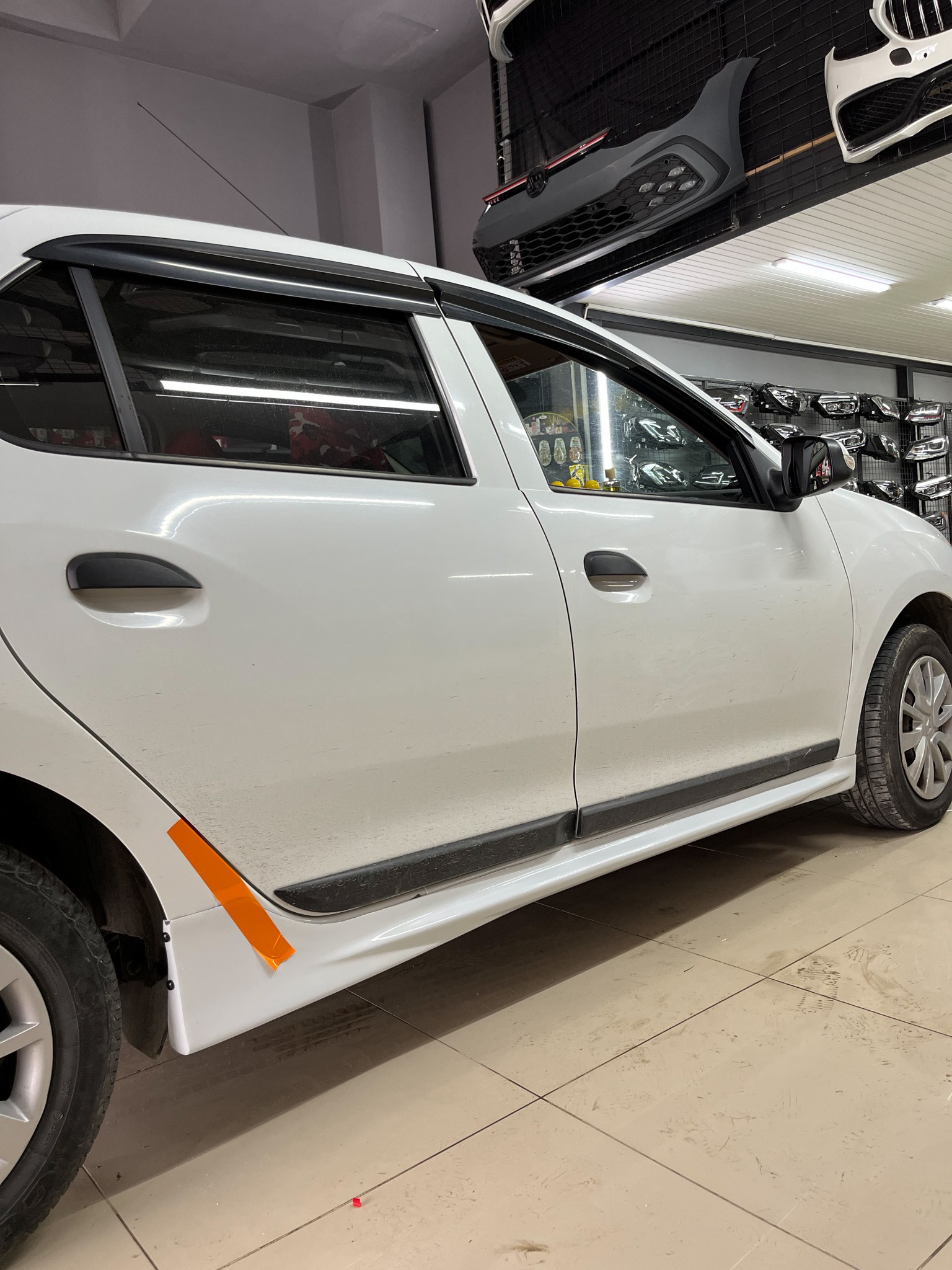 RENAULT SYMBOL BODY KİT SETİ BOYALI ( PLASTİK )