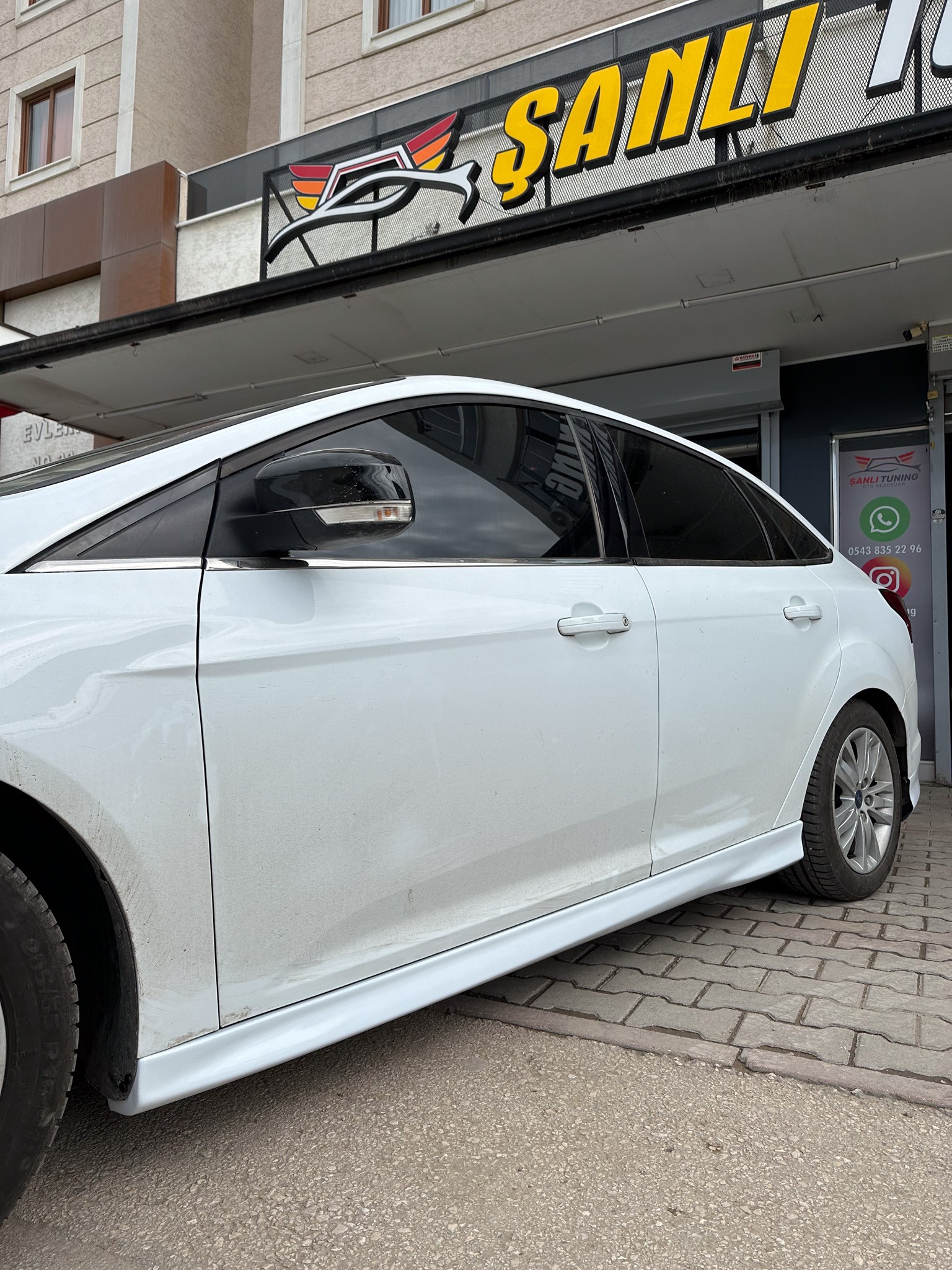 FORD FOCUS 3 BODY KİT SETİ BOYALI ( PLASTİK )