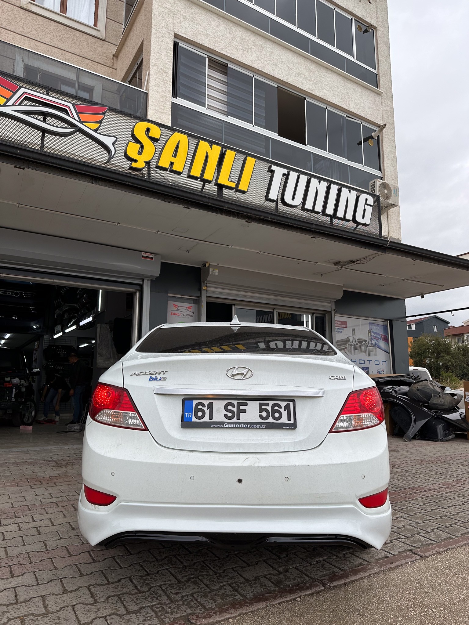 HYUNDAİ ACCENT BLUE BODY KİT SETİ BOYALI ( PLASTİK )