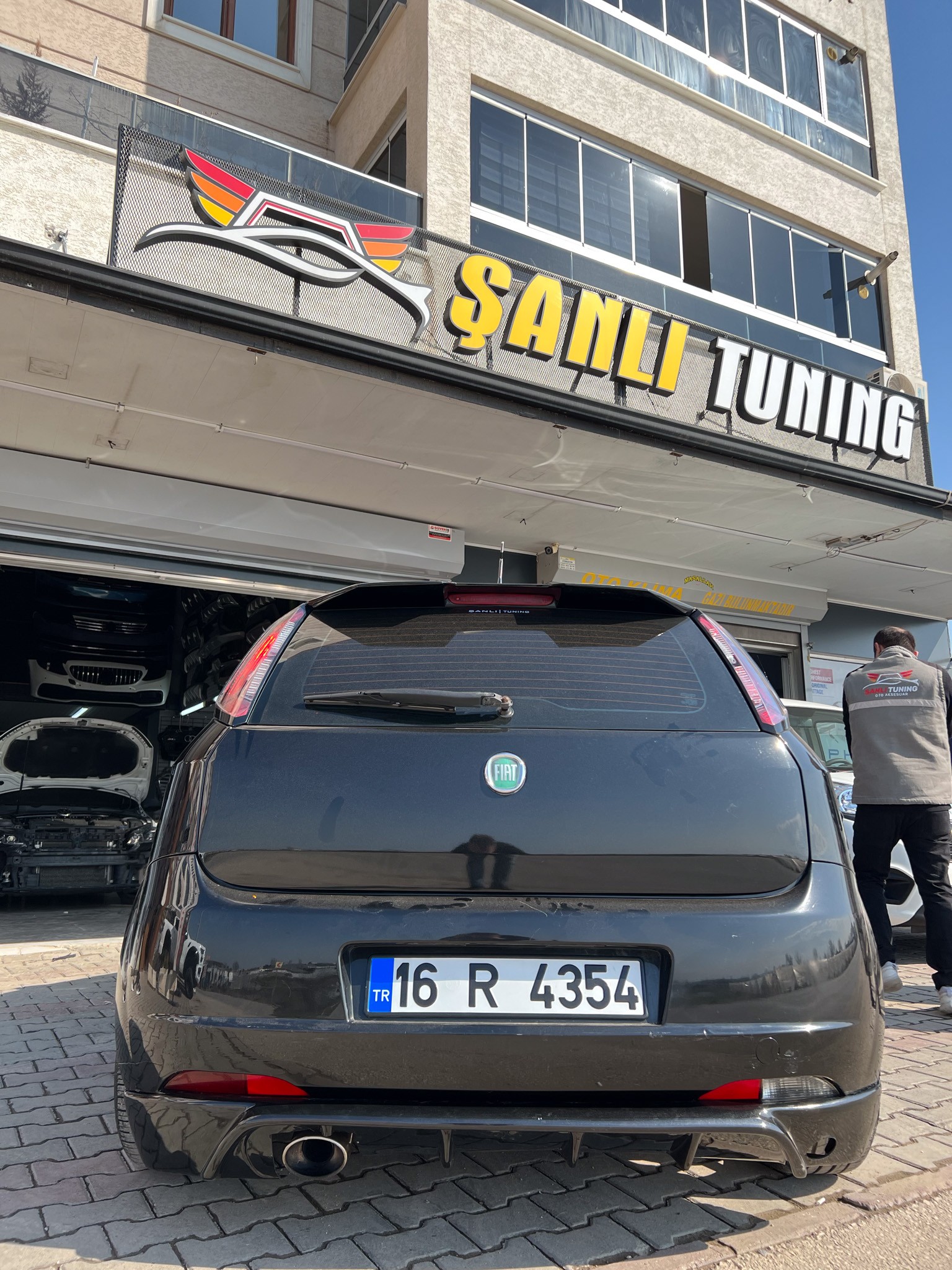 FİAT PUNTO ARKA EK BOYALI ( PLASTİK )