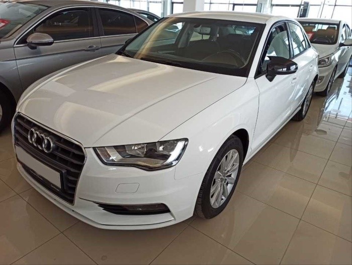 AUDİ A3 2013-2019 UYUMLU YARASA AYNA KAPAĞI