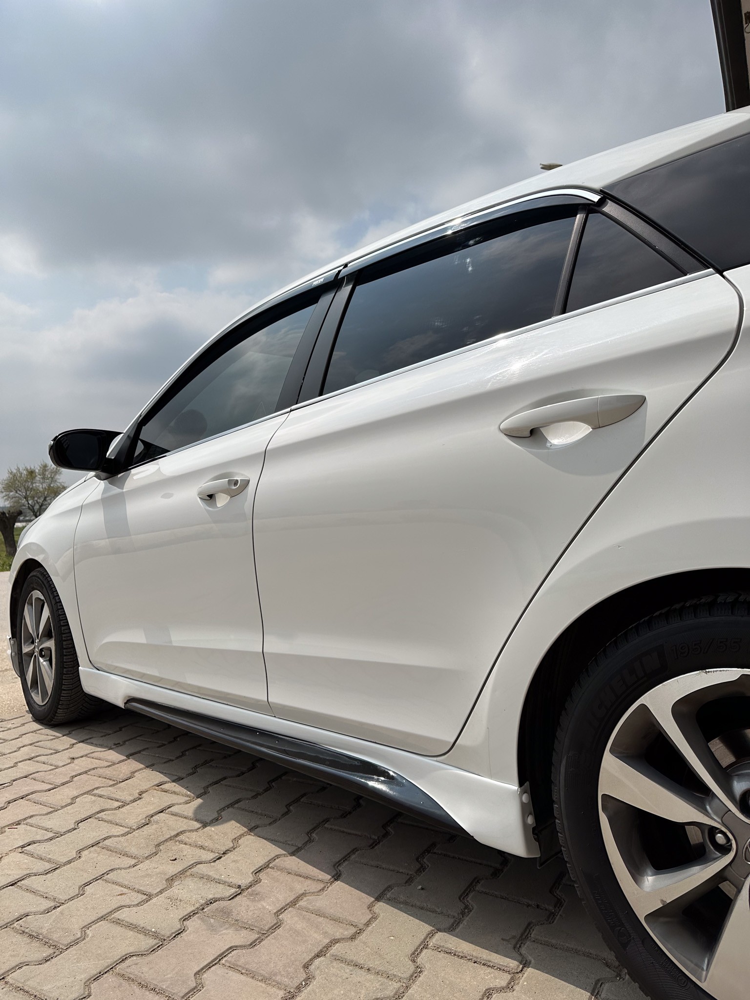 HYUNDAİ İ20 BODY KİT SETİ BOYALI ( PLASTİK )