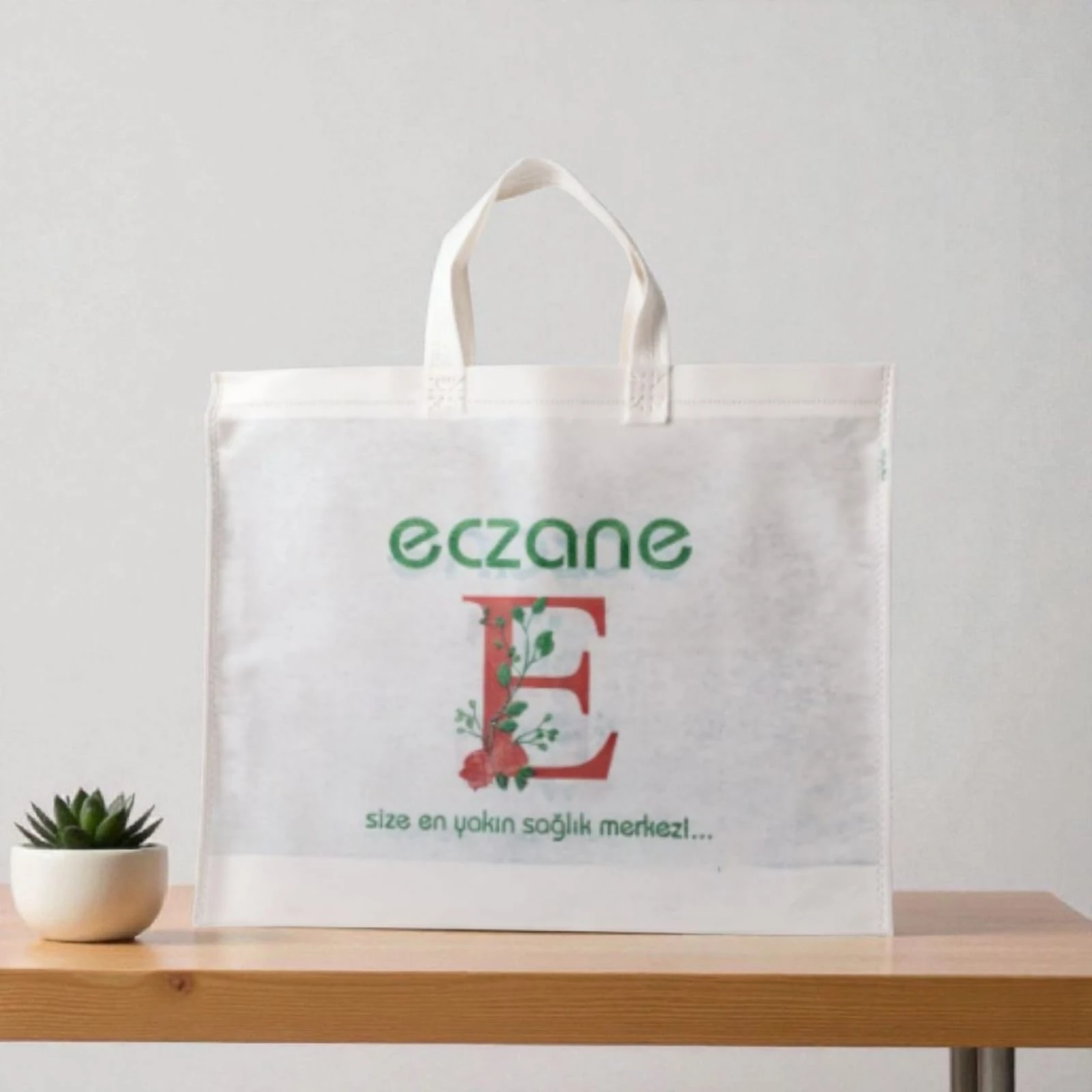 Emy Eczane Bez Çanta Kulplu Körüklü Gül Desen E Logolu 40x37x7 cm - 50 Adet