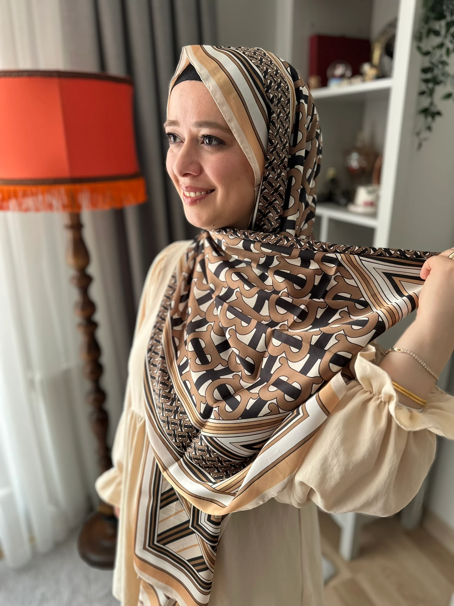 Burberry Vual İpek Şal