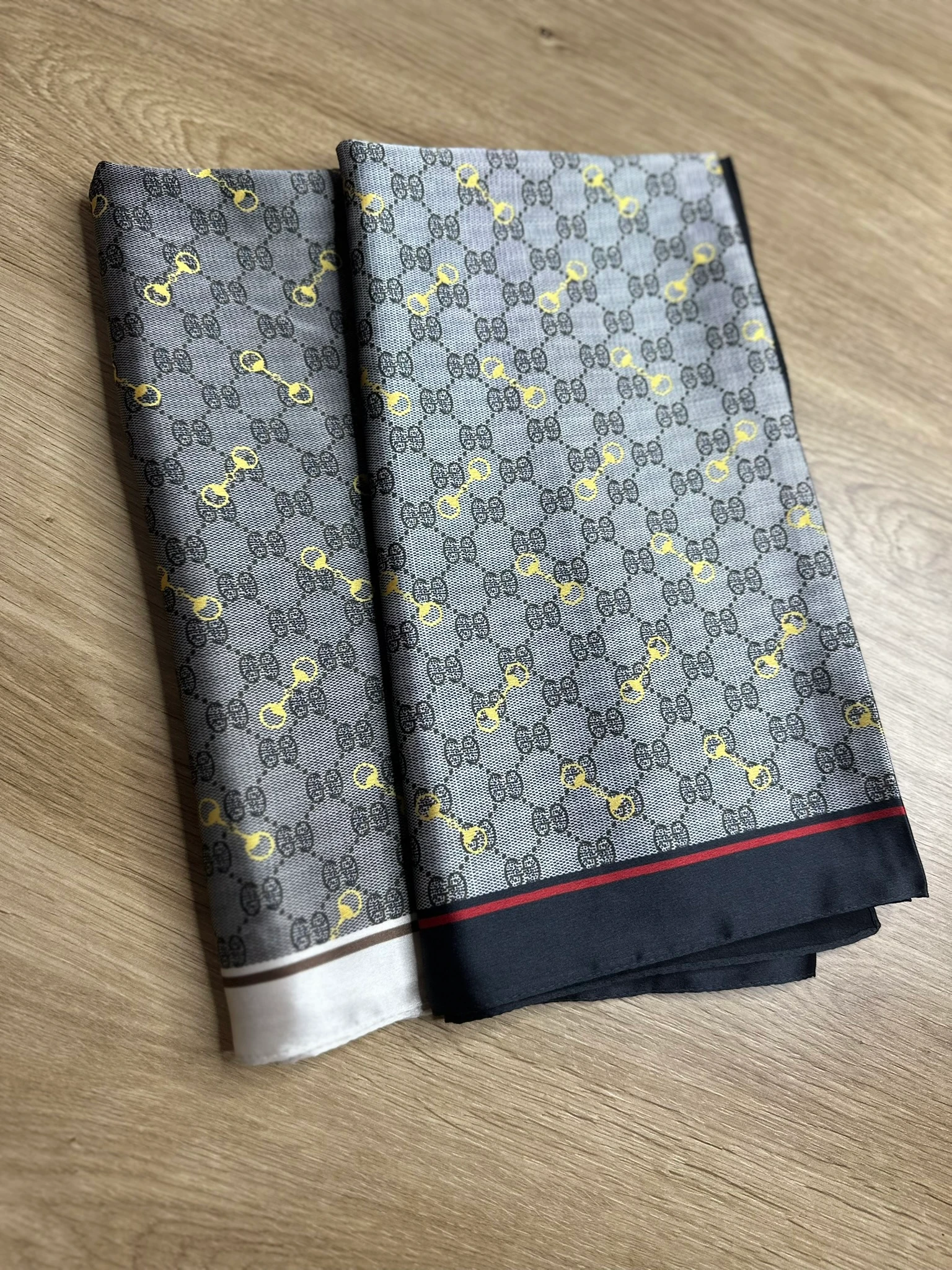 Guccı Vual İpek Şal 