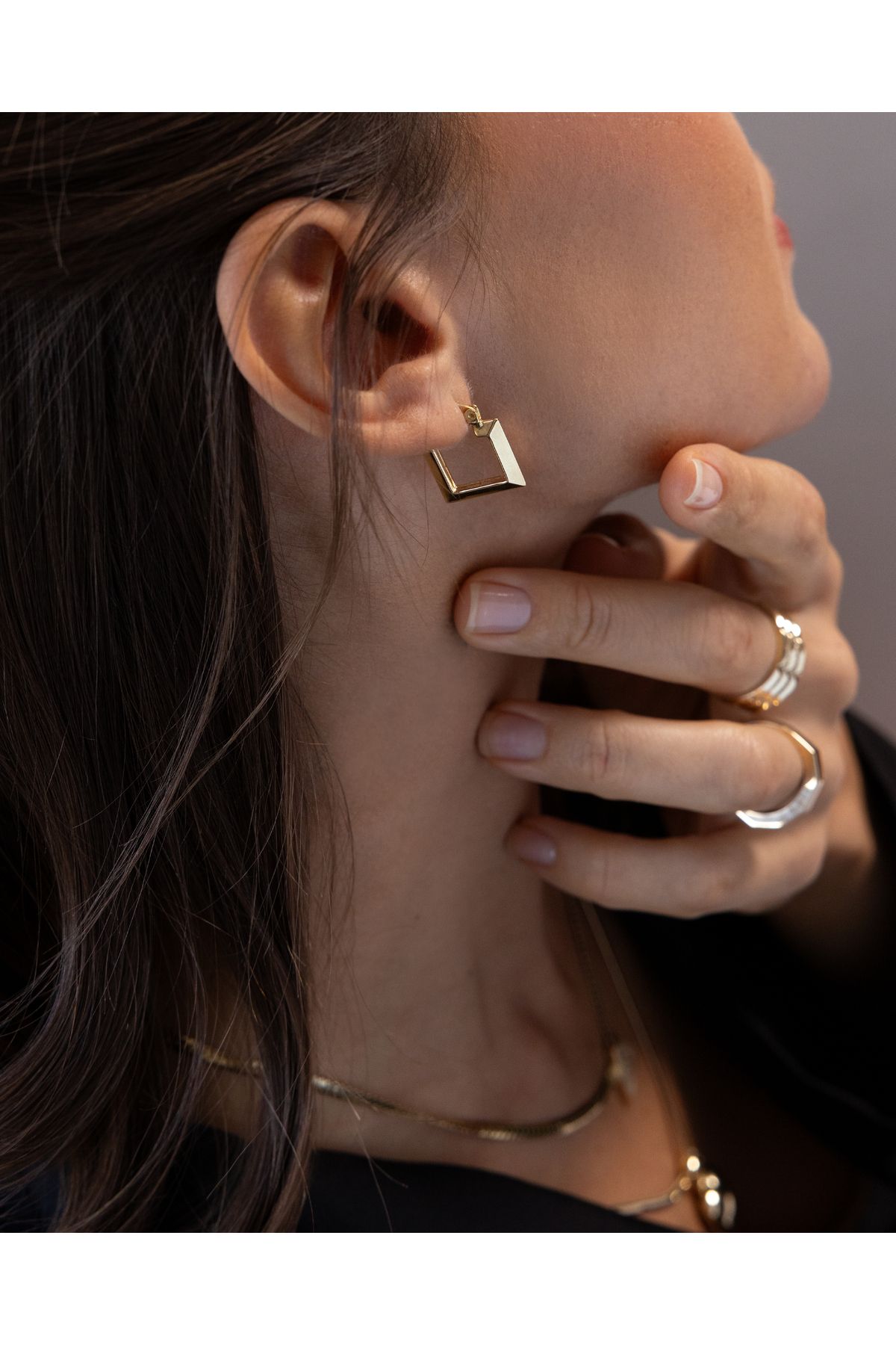 Minimal Square Tasarım Kare Altın Küpe