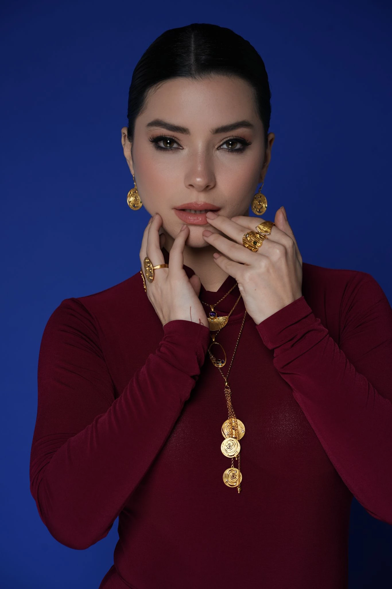 Grace Etnik Altın Kolye